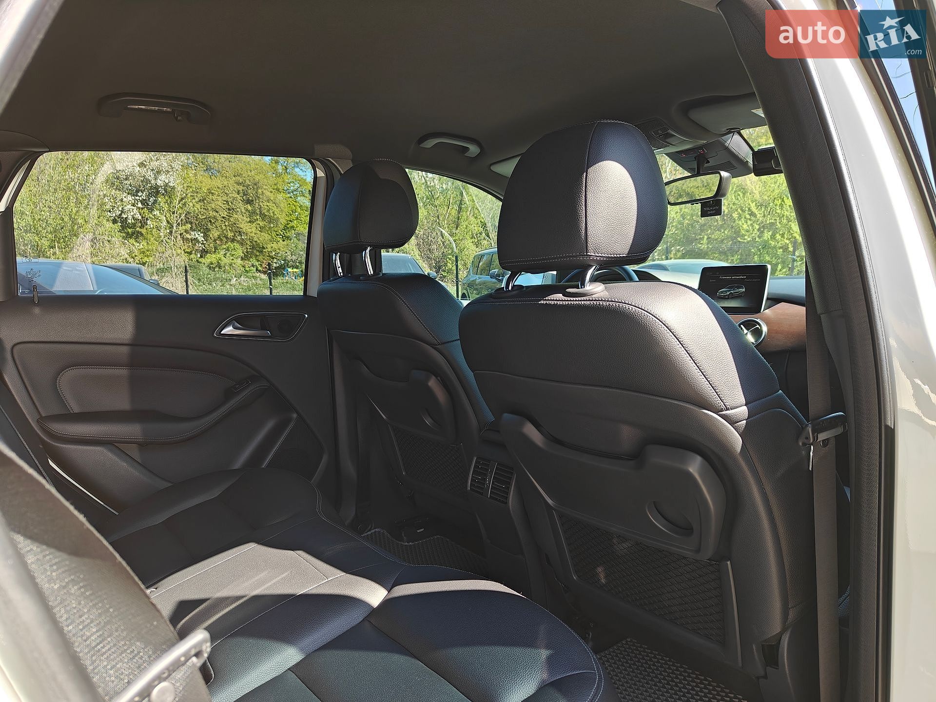 Mercedes-Benz B-Class 2016 VIN WDDVP9AB2GJ010092 фото оголошення 19 з 35