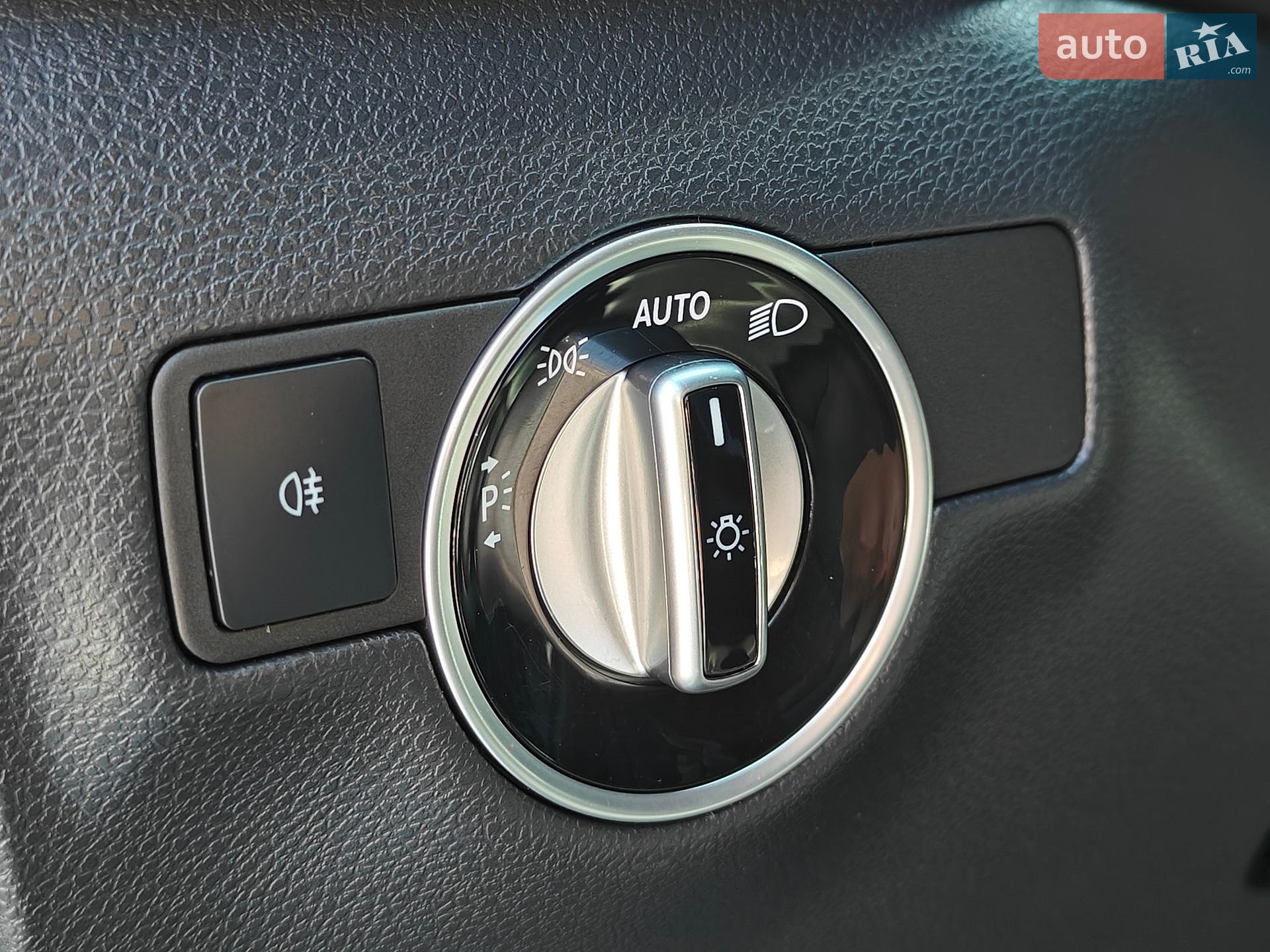 Mercedes-Benz B-Class 2016 VIN WDDVP9AB2GJ010092 фото оголошення 32 з 35