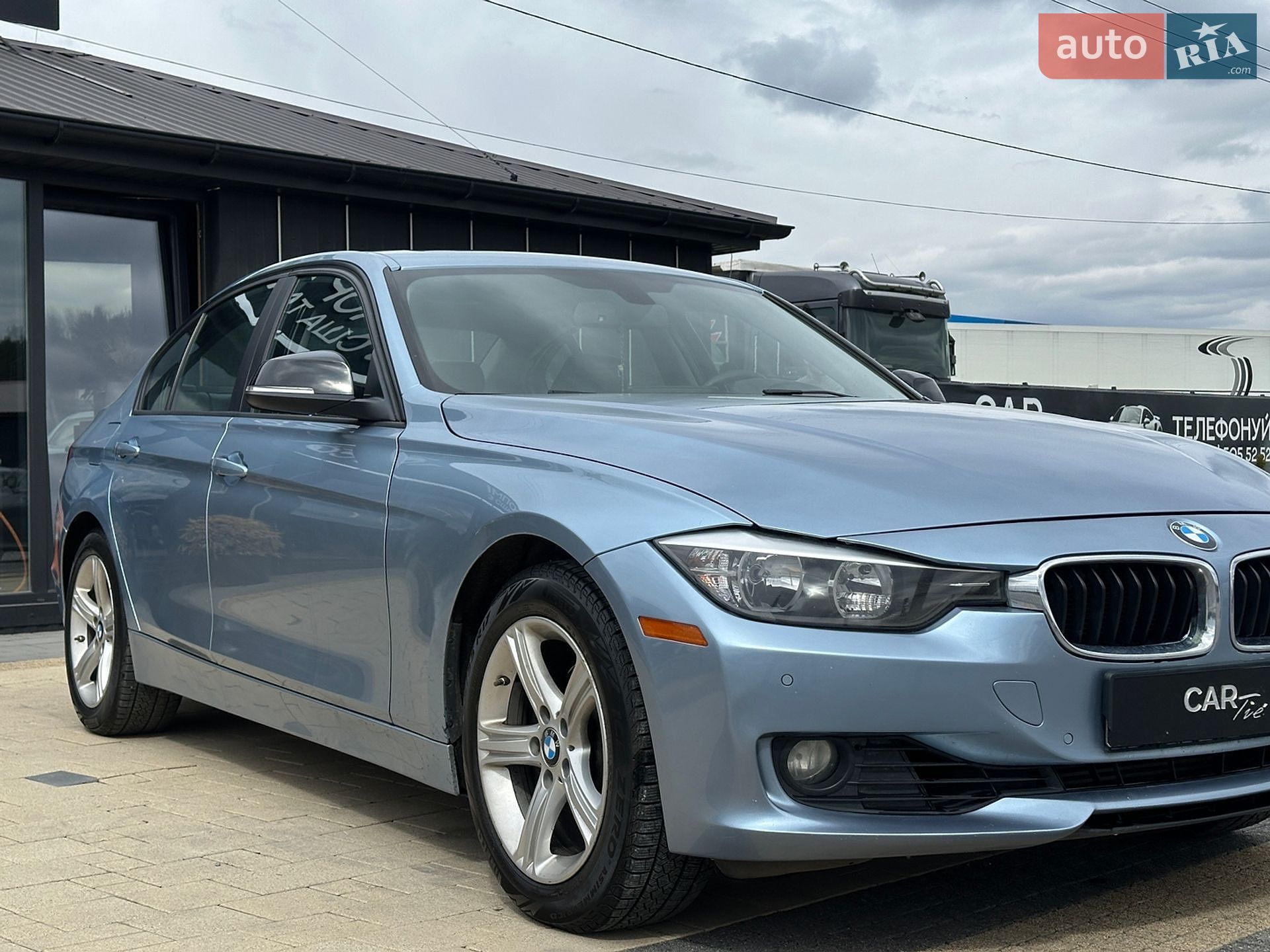 BMW 3 Series 2014 VIN WBA3B5G58FNS14202 фото оголошення 3 з 33