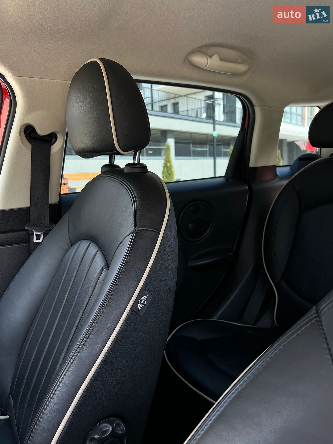 Mini Countryman 2010 VIN WMWZC51030WK63300 фото оголошення 10 з 26