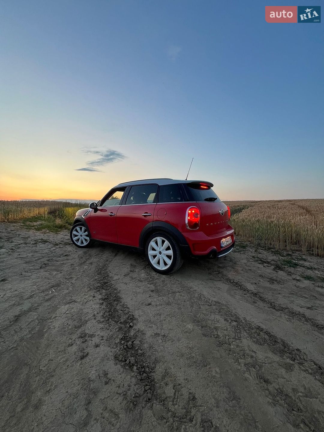 Mini Countryman 2010 VIN WMWZC51030WK63300 фото оголошення 15 з 26