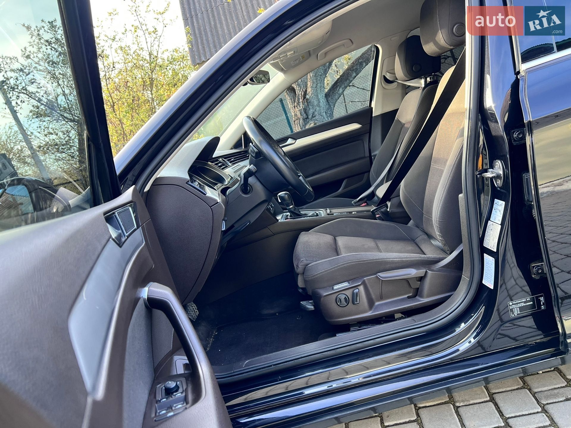 Volkswagen Passat 2015 VIN WVWZZZ3CZFE438968 фото оголошення 12 з 24