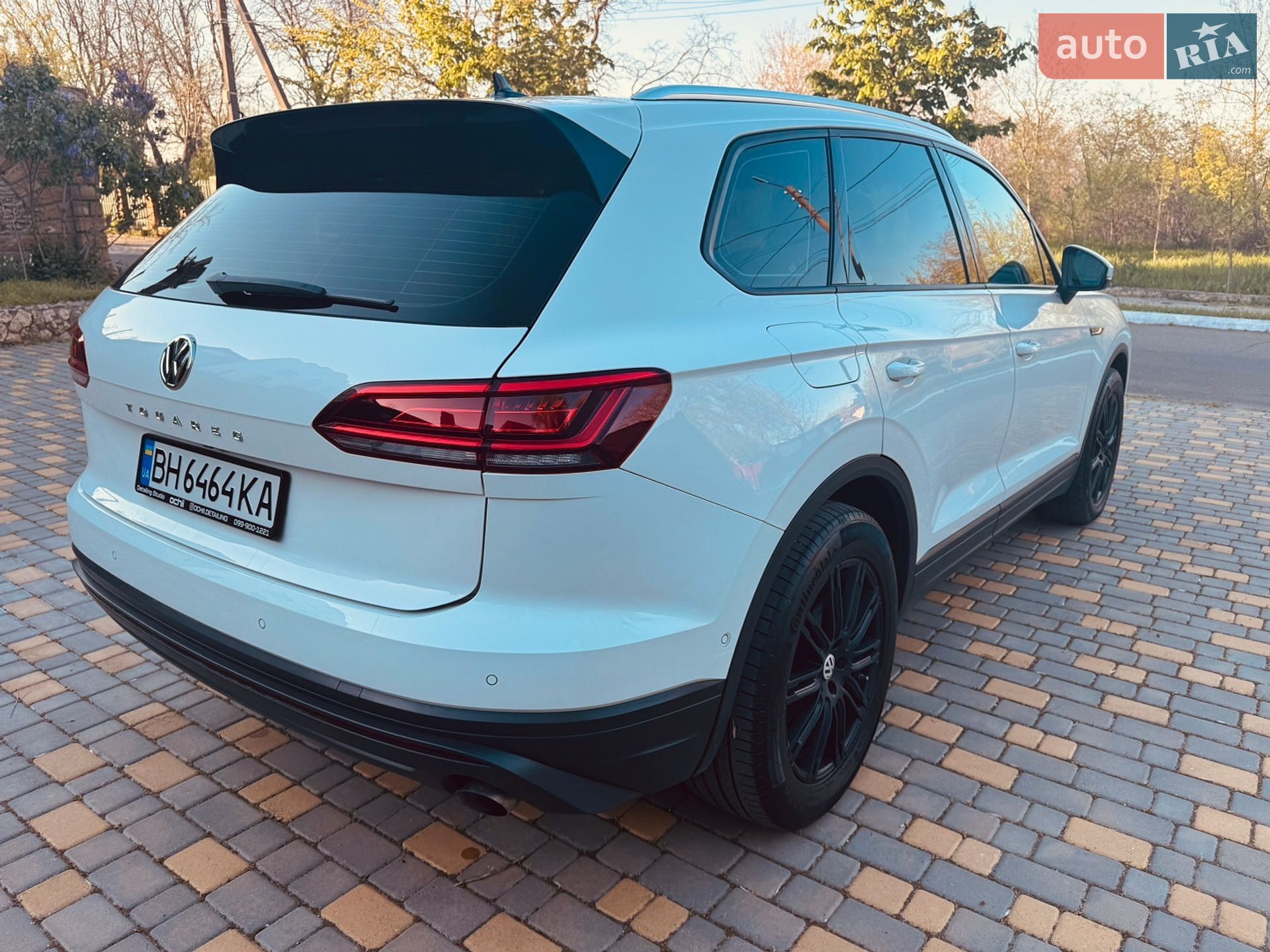 Volkswagen Touareg 2019 VIN WVGZZZCRZLD014898 фото оголошення 18 з 65