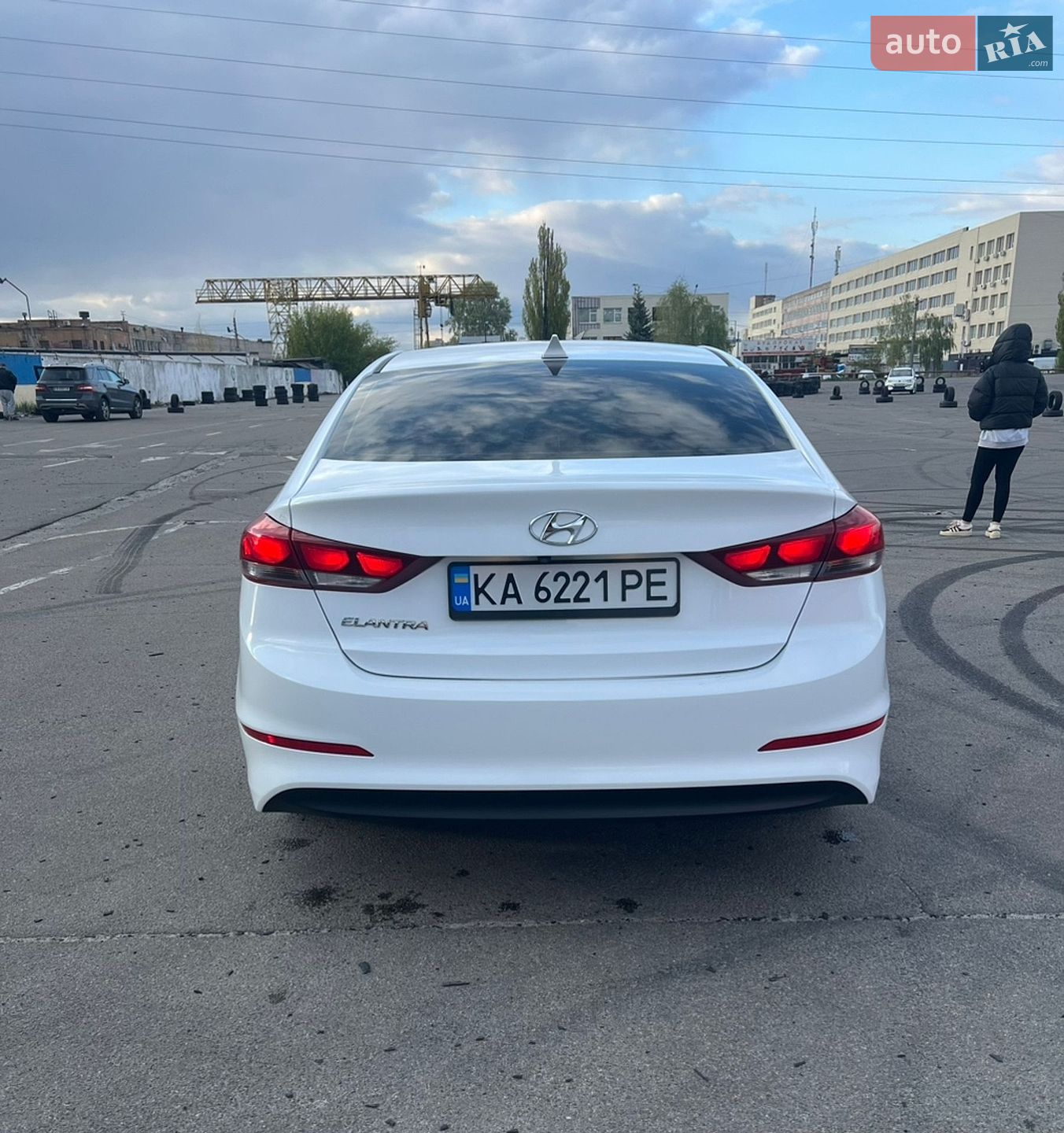 Hyundai Elantra 2018 VIN 5NPD84LF4JH346817 фото оголошення 10 з 17
