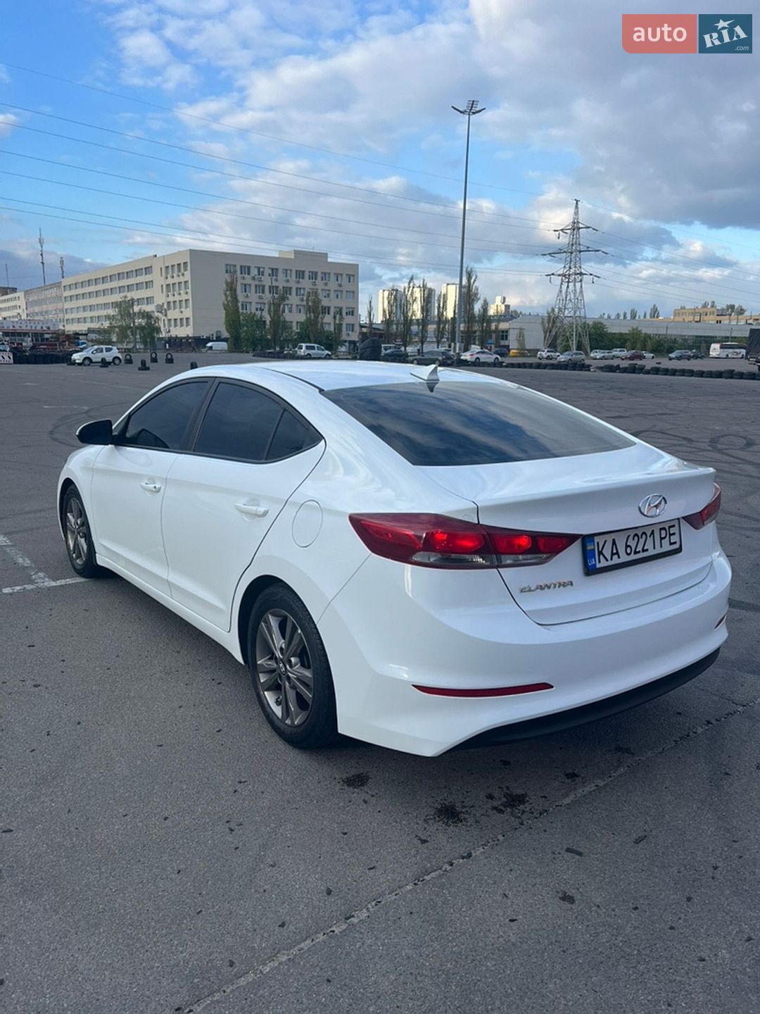 Hyundai Elantra 2018 VIN 5NPD84LF4JH346817 фото оголошення 11 з 17