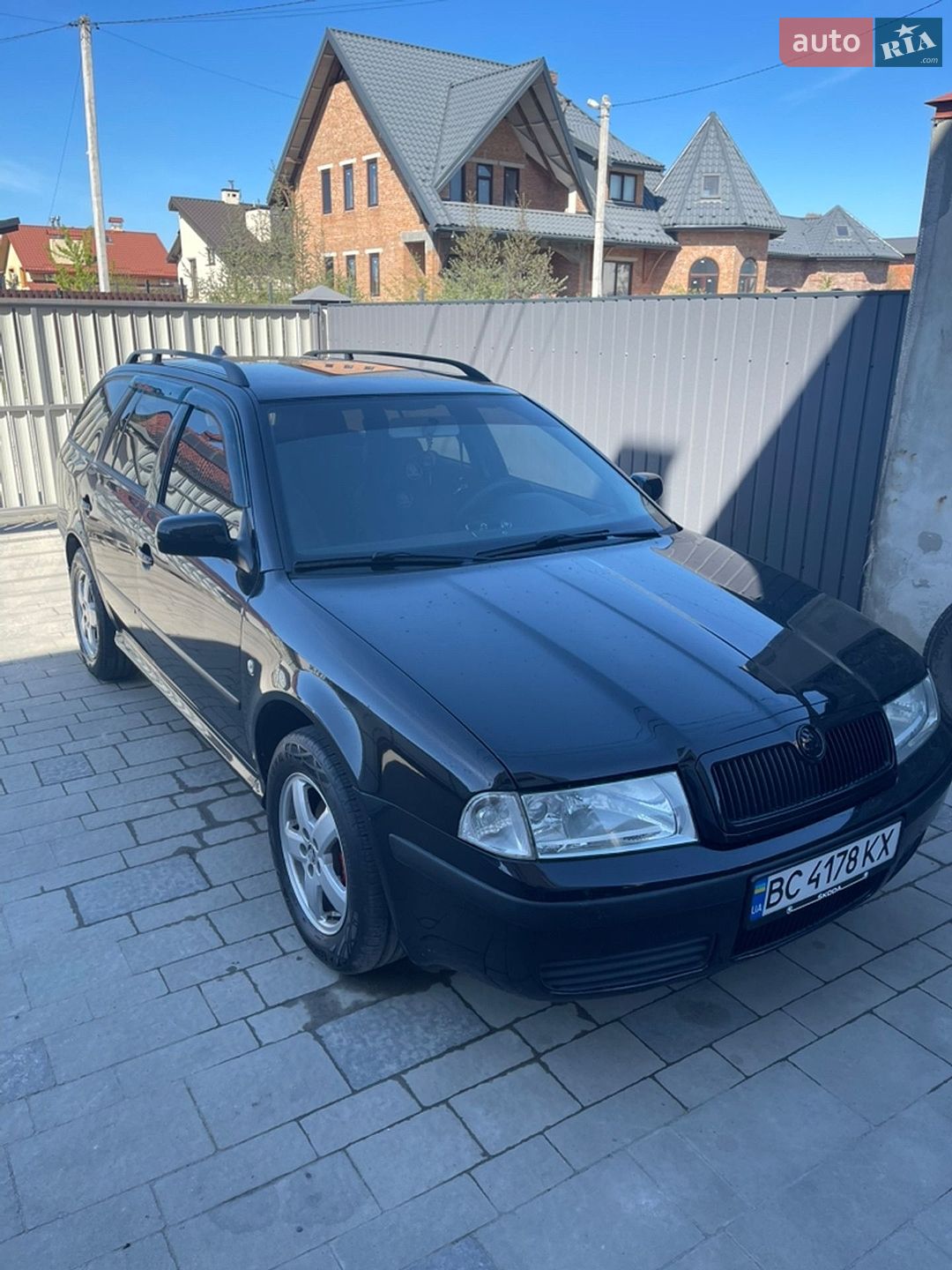 Skoda Octavia 2001 VIN TMBHX21U422534878 фото оголошення 2 з 24