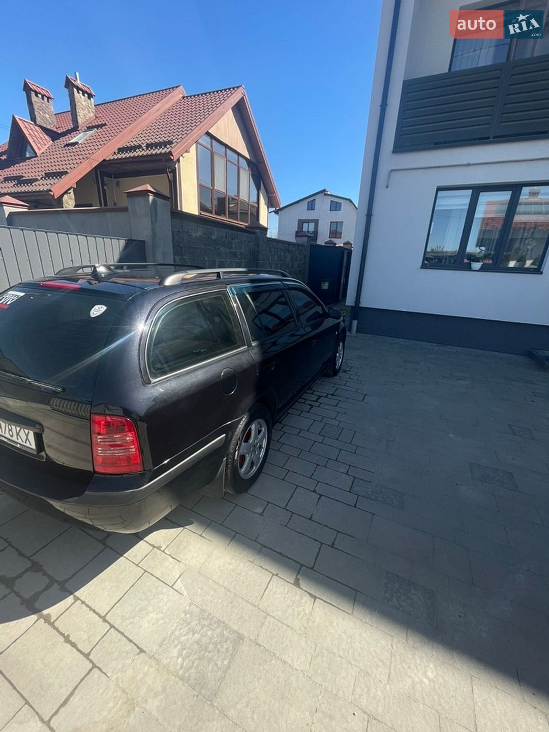 Skoda Octavia 2001 VIN TMBHX21U422534878 фото оголошення 4 з 24