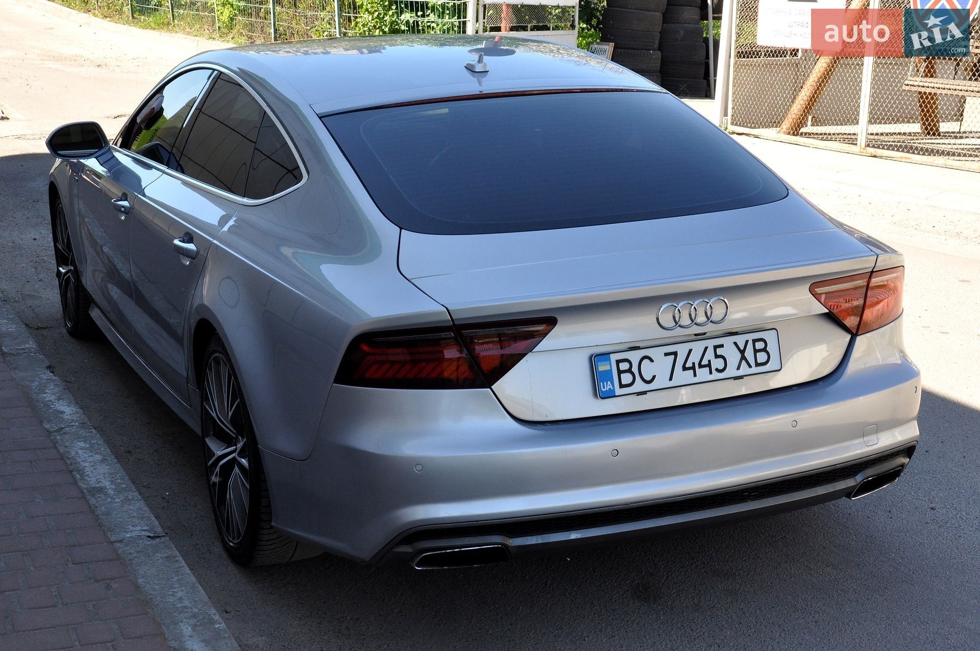 Audi A7 Sportback 2016 VIN WAUWGAFC2GN121474 фото оголошення 13 з 58