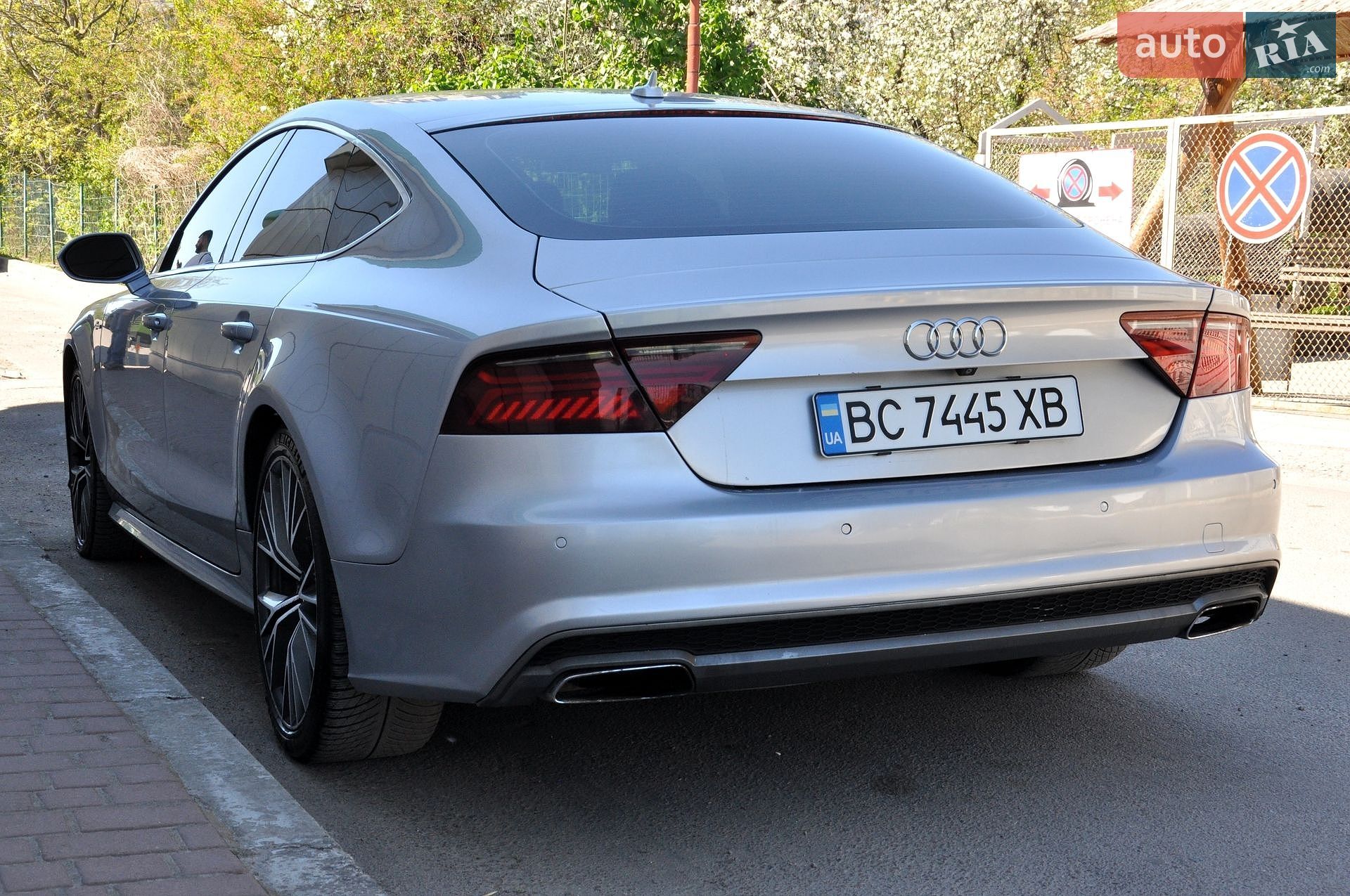 Audi A7 Sportback 2016 VIN WAUWGAFC2GN121474 фото оголошення 16 з 58