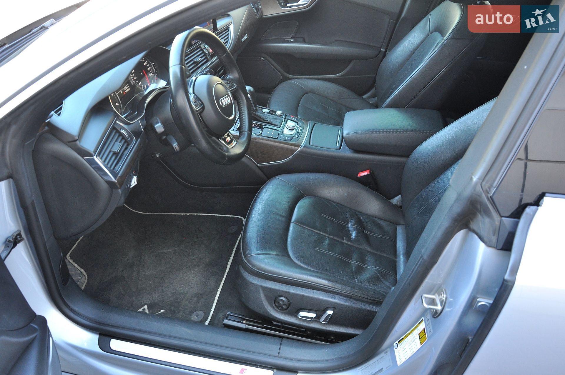 Audi A7 Sportback 2016 VIN WAUWGAFC2GN121474 фото оголошення 18 з 58