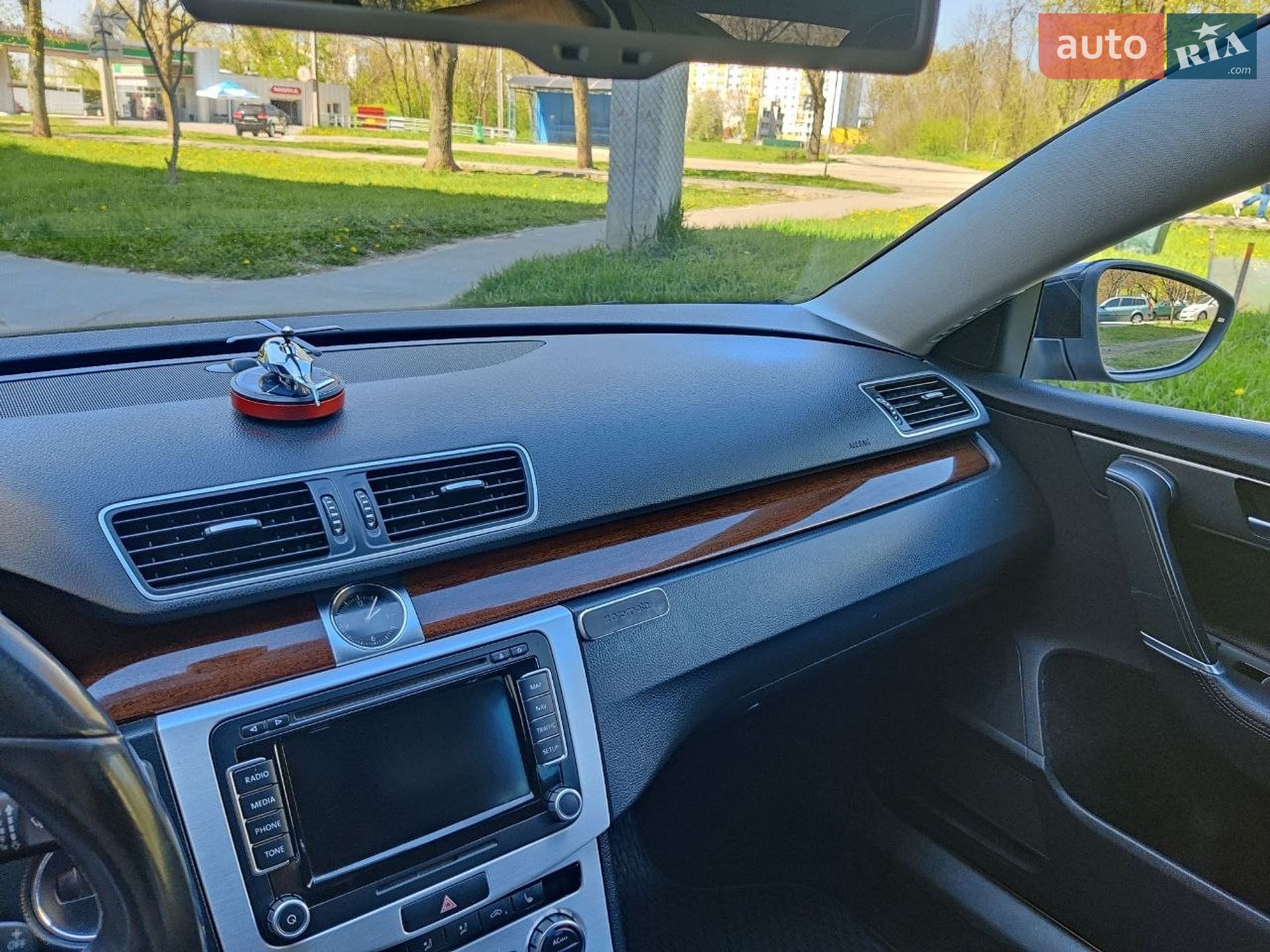 Volkswagen Passat 2011 VIN WVWZZZ3CZCP037760 фото оголошення 28 з 53