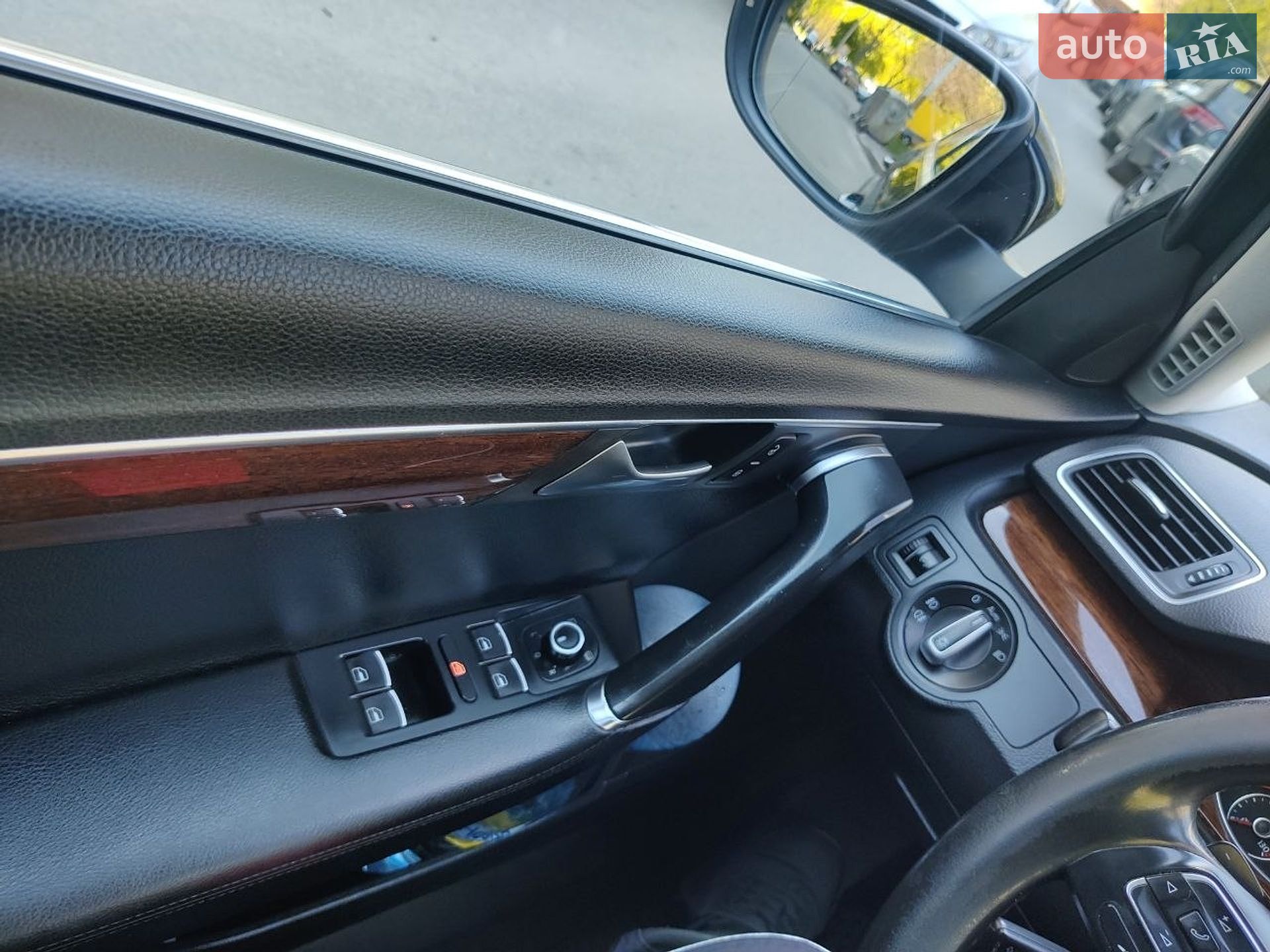 Volkswagen Passat 2011 VIN WVWZZZ3CZCP037760 фото оголошення 35 з 53