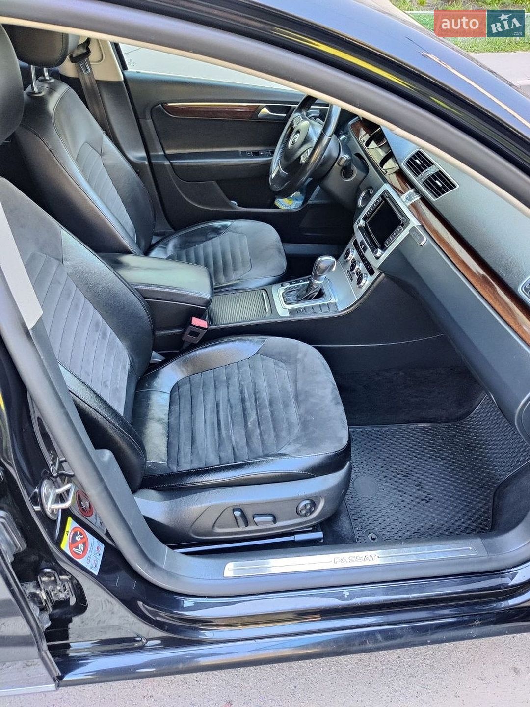 Volkswagen Passat 2011 VIN WVWZZZ3CZCP037760 фото оголошення 38 з 53