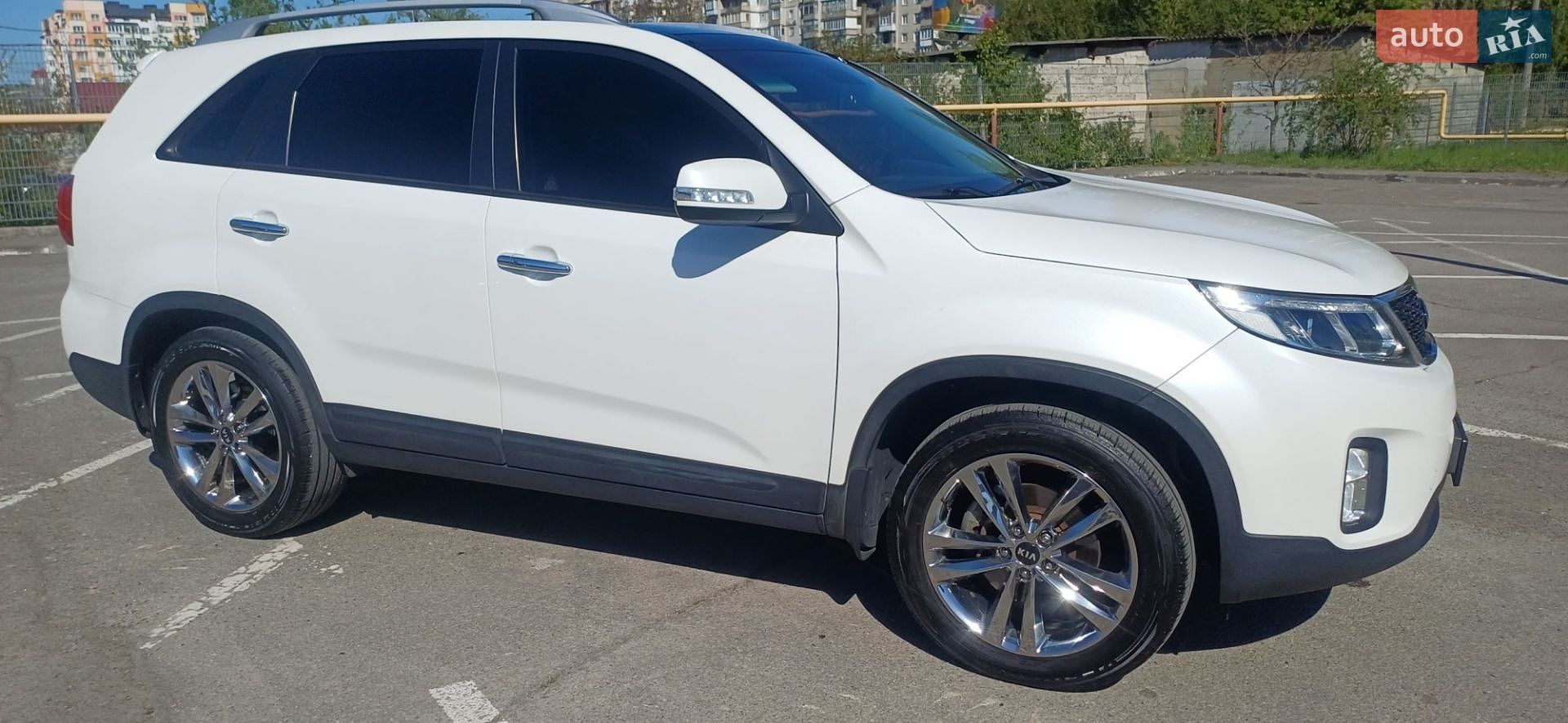 Kia Sorento 2014 VIN KNAKW815BEA583400 фото оголошення 24 з 52