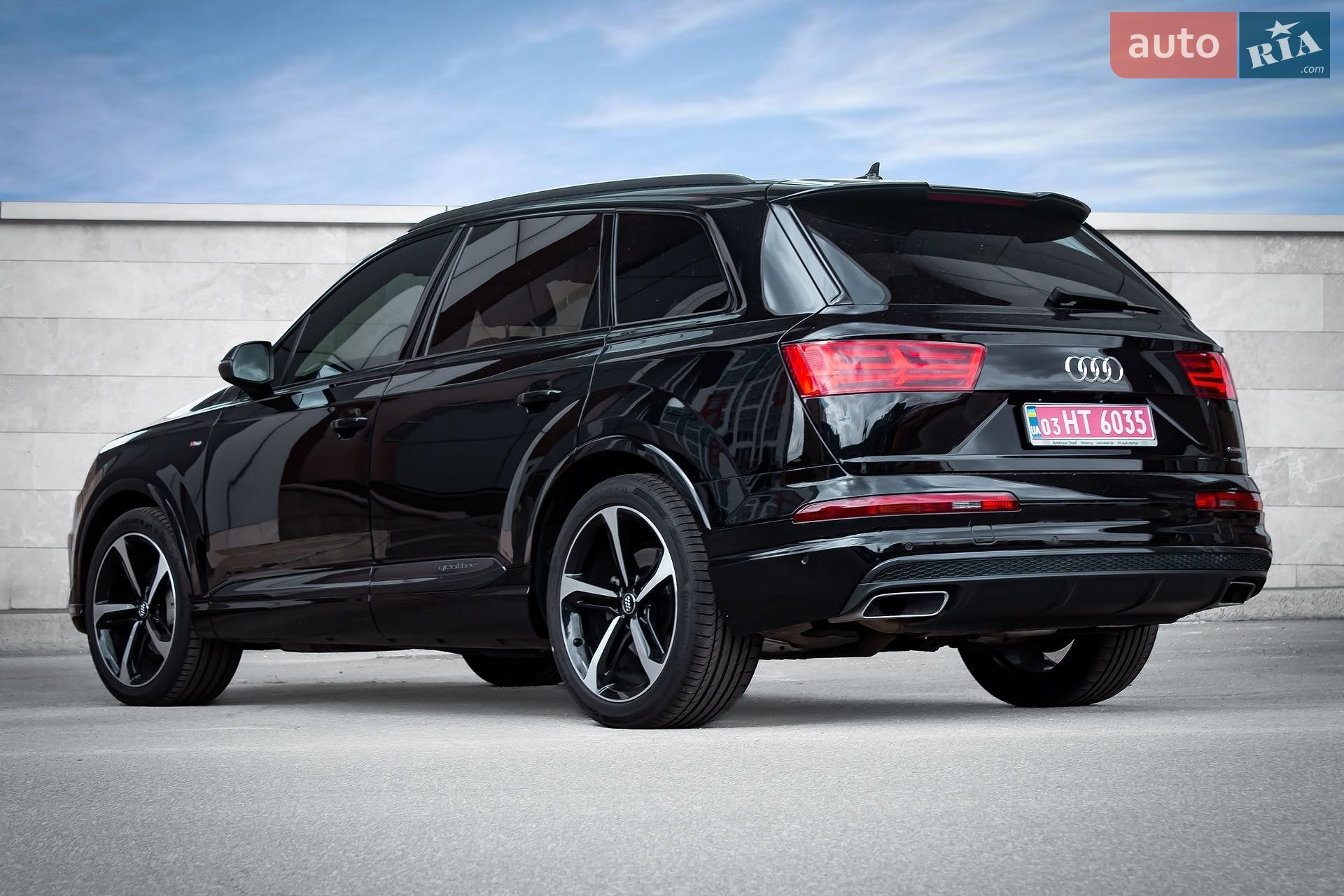 Audi Q7 2018 VIN WAUZZZ4M4JD062698 фото оголошення 6 з 45