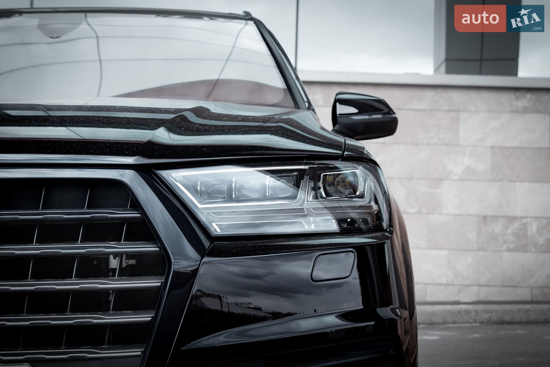 Audi Q7 2018 VIN WAUZZZ4M4JD062698 фото оголошення 41 з 45