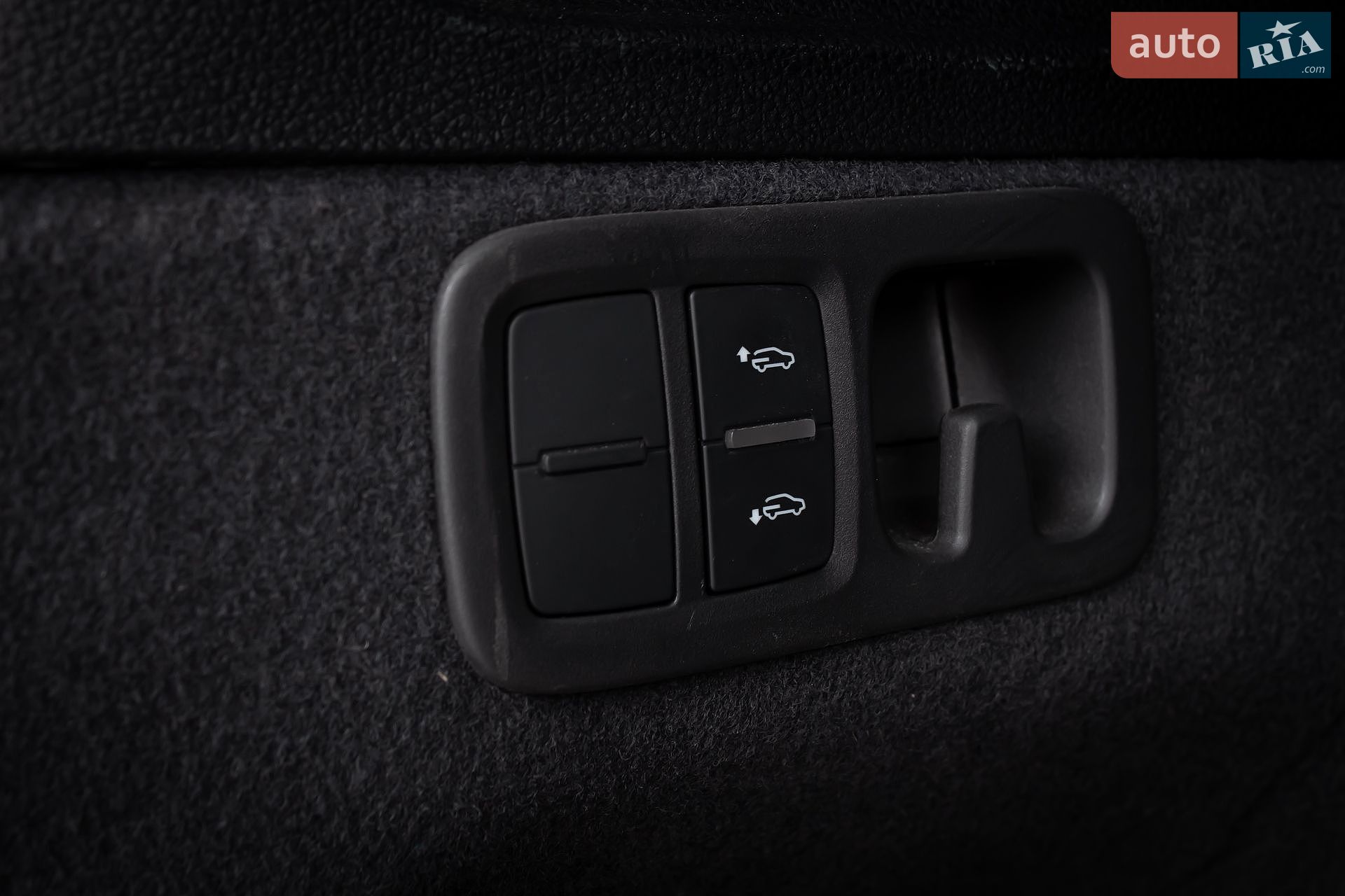 Audi Q7 2018 VIN WAUZZZ4M4JD062698 фото оголошення 39 з 45