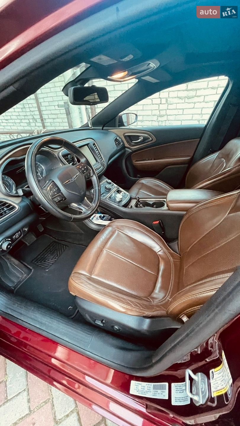 Chrysler 200 2015 VIN 1C3CCCCB5GN146995 фото оголошення 8 з 18