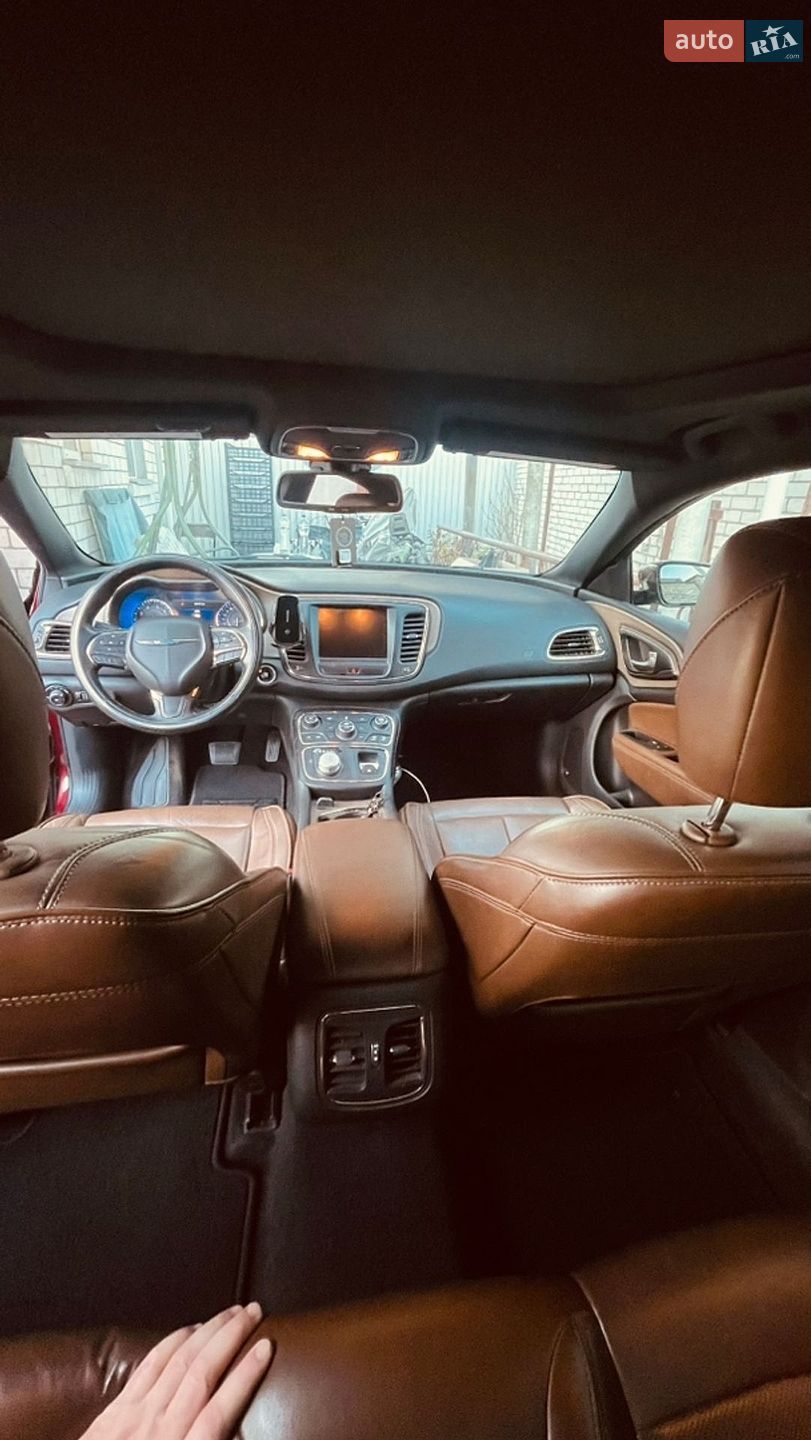 Chrysler 200 2015 VIN 1C3CCCCB5GN146995 фото оголошення 11 з 18