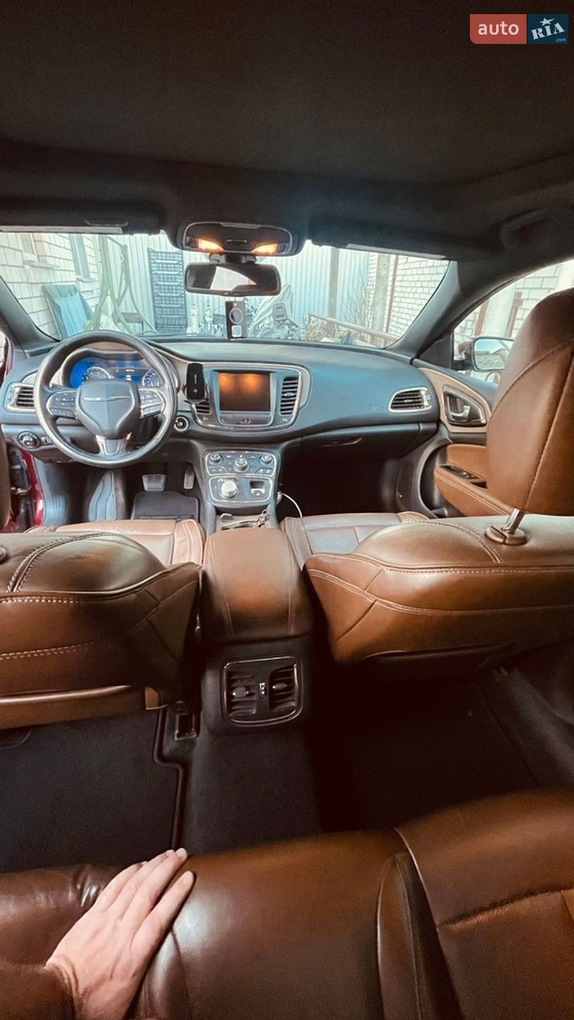 Chrysler 200 2015 VIN 1C3CCCCB5GN146995 фото оголошення 12 з 18