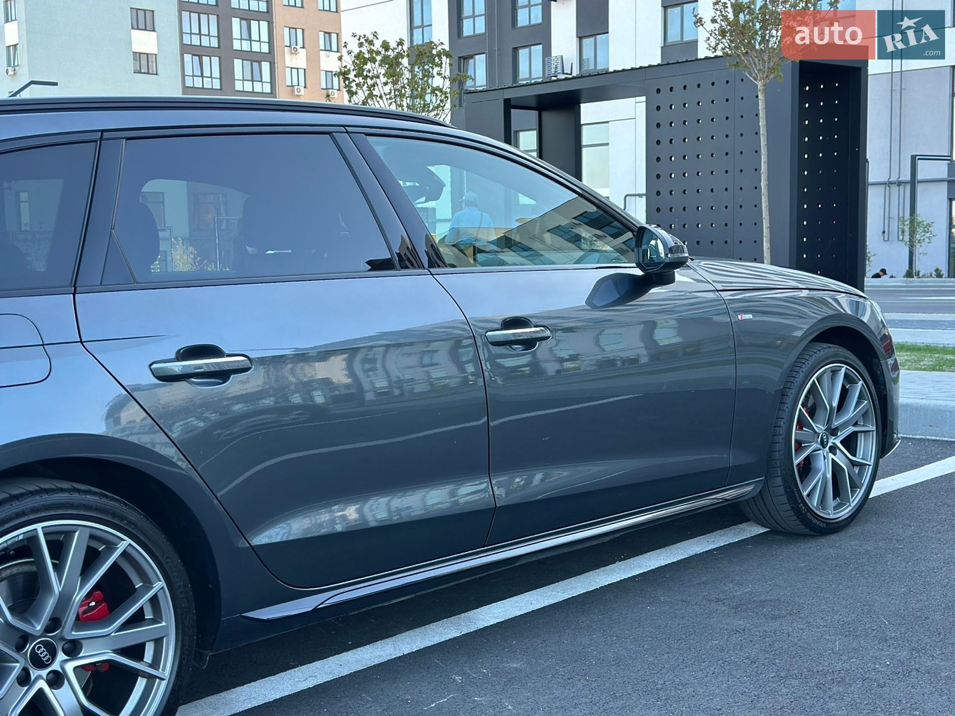 Audi A4 2022 VIN WAUZZZF40NA032019 фото оголошення 10 з 67
