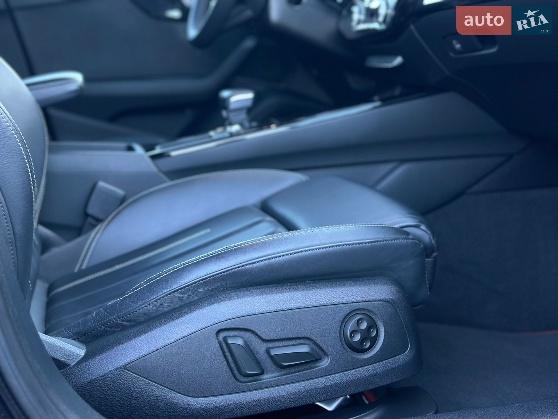 Audi A4 2022 VIN WAUZZZF40NA032019 фото оголошення 30 з 67