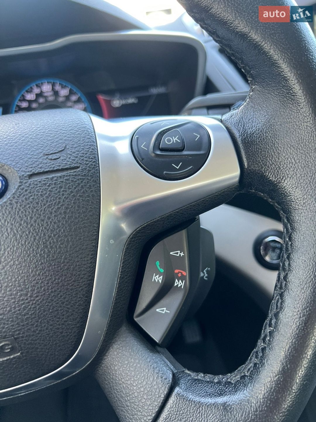 Ford C-Max 2014 VIN 1FADP5BU2EL504698 фото оголошення 13 з 36