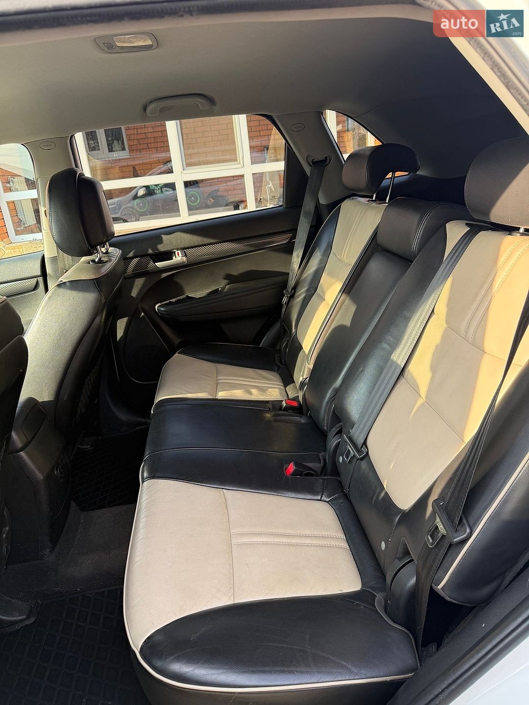 Kia Sorento 2010 VIN KNAKU814BA5075100 фото оголошення 7 з 13