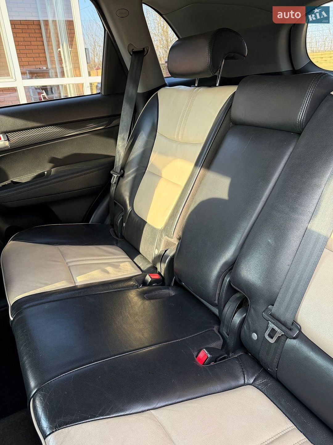 Kia Sorento 2010 VIN KNAKU814BA5075100 фото оголошення 8 з 13
