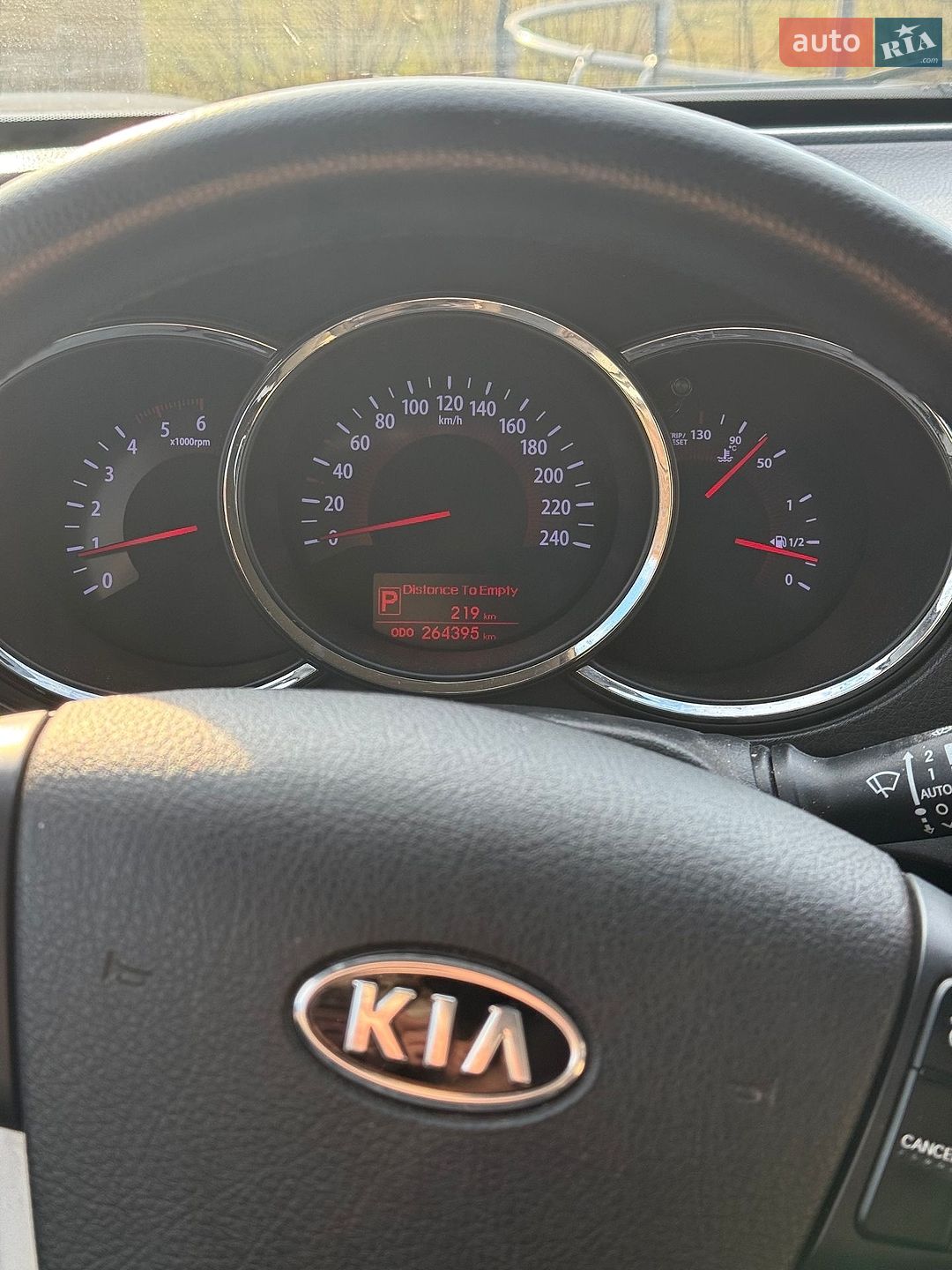 Kia Sorento 2010 VIN KNAKU814BA5075100 фото оголошення 12 з 13