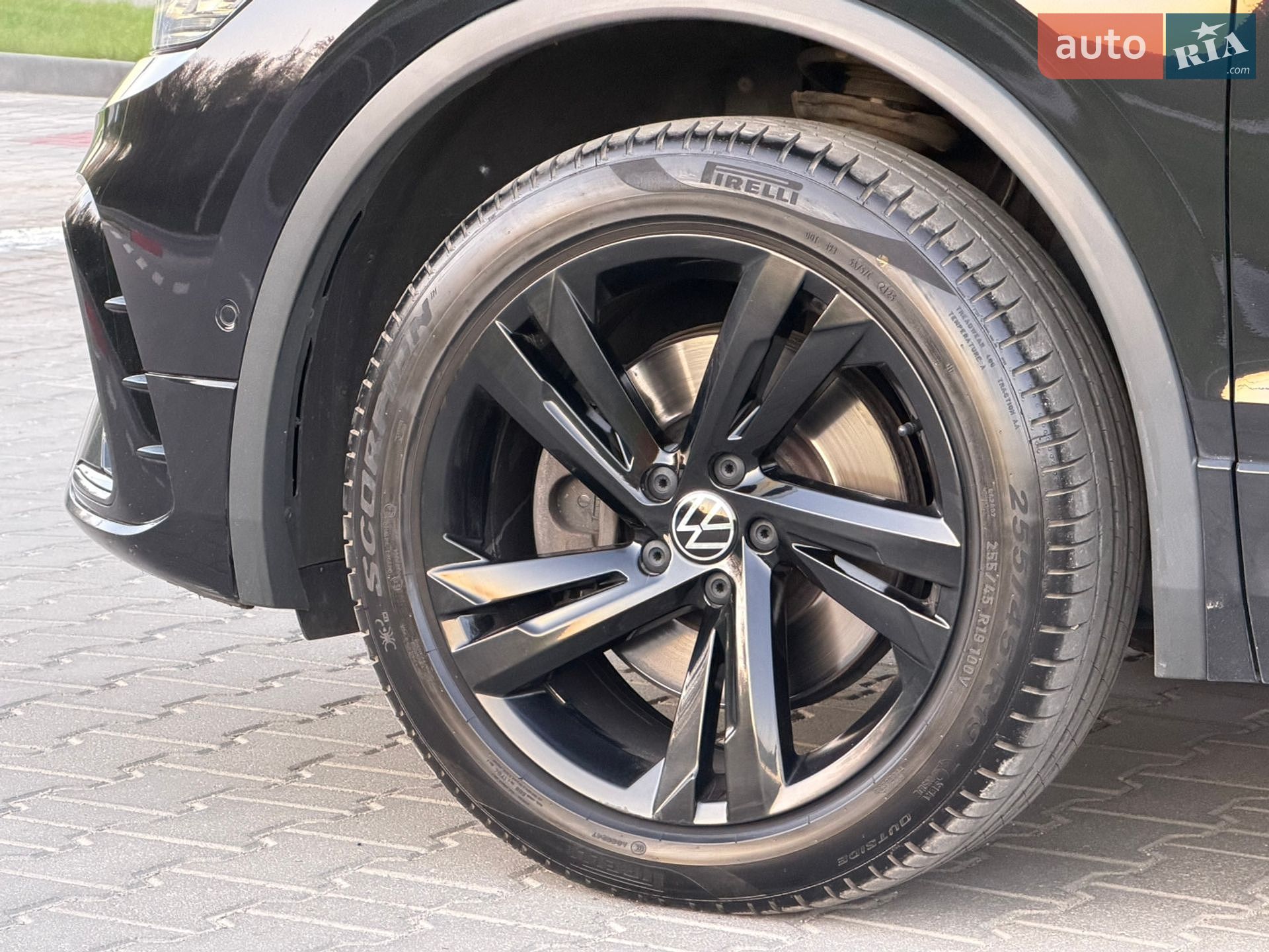 Volkswagen Tiguan Allspace 2023 VIN WVGZZZ5NZNM090332 фото оголошення 14 з 42