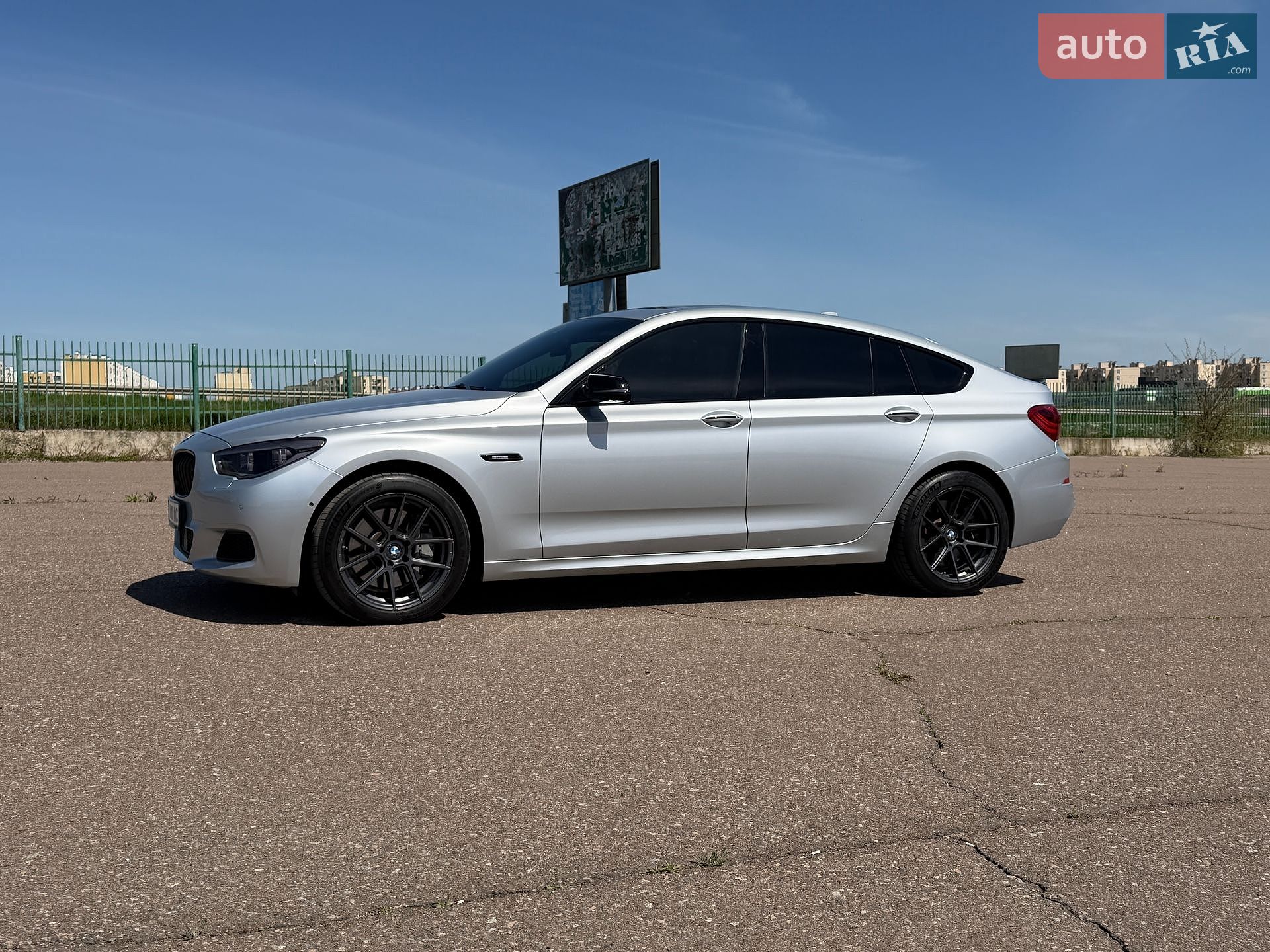 BMW 5 Series GT 2016 VIN WBA5M0C55GD085242 фото оголошення 4 з 45