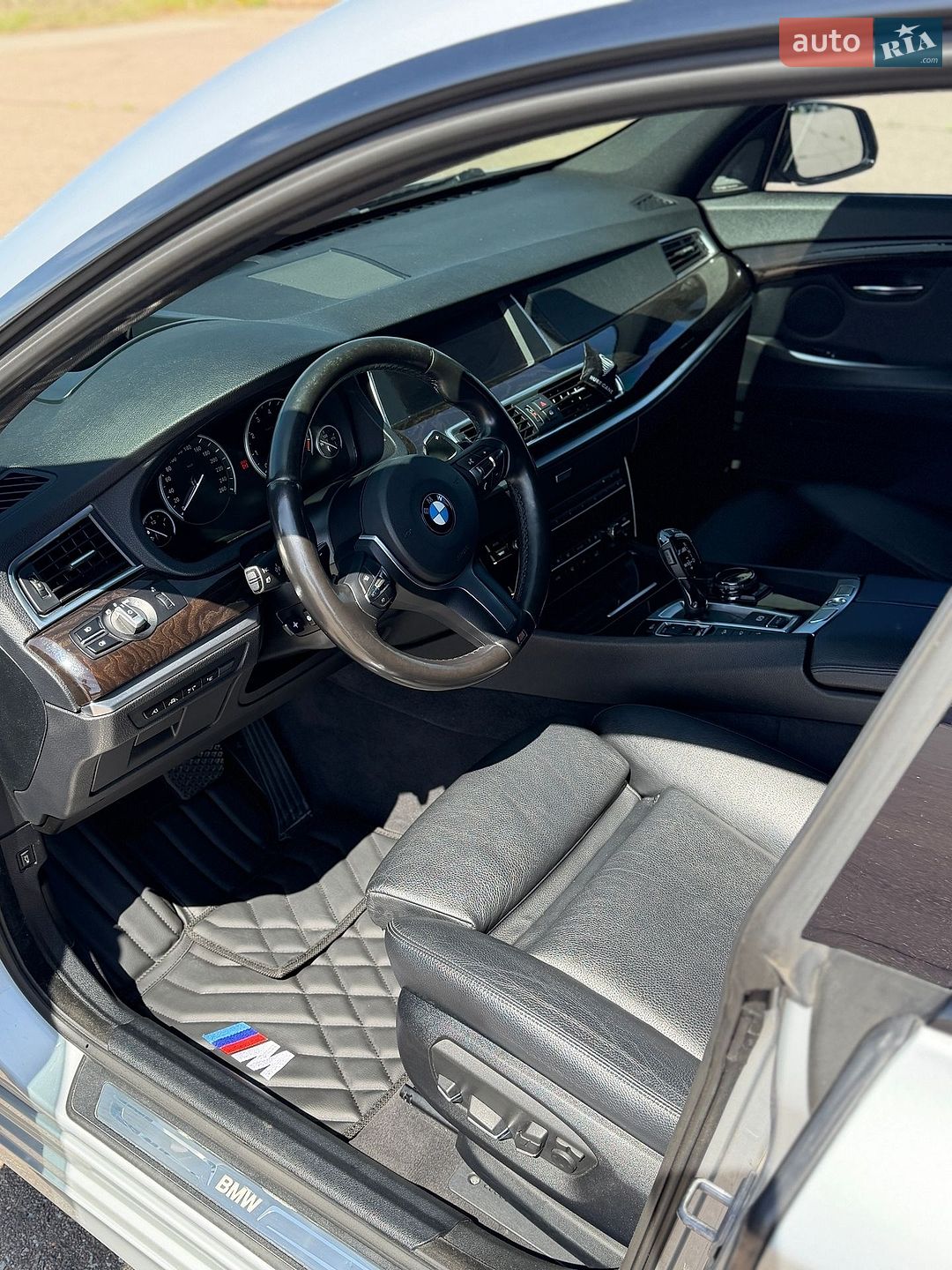 BMW 5 Series GT 2016 VIN WBA5M0C55GD085242 фото оголошення 27 з 45