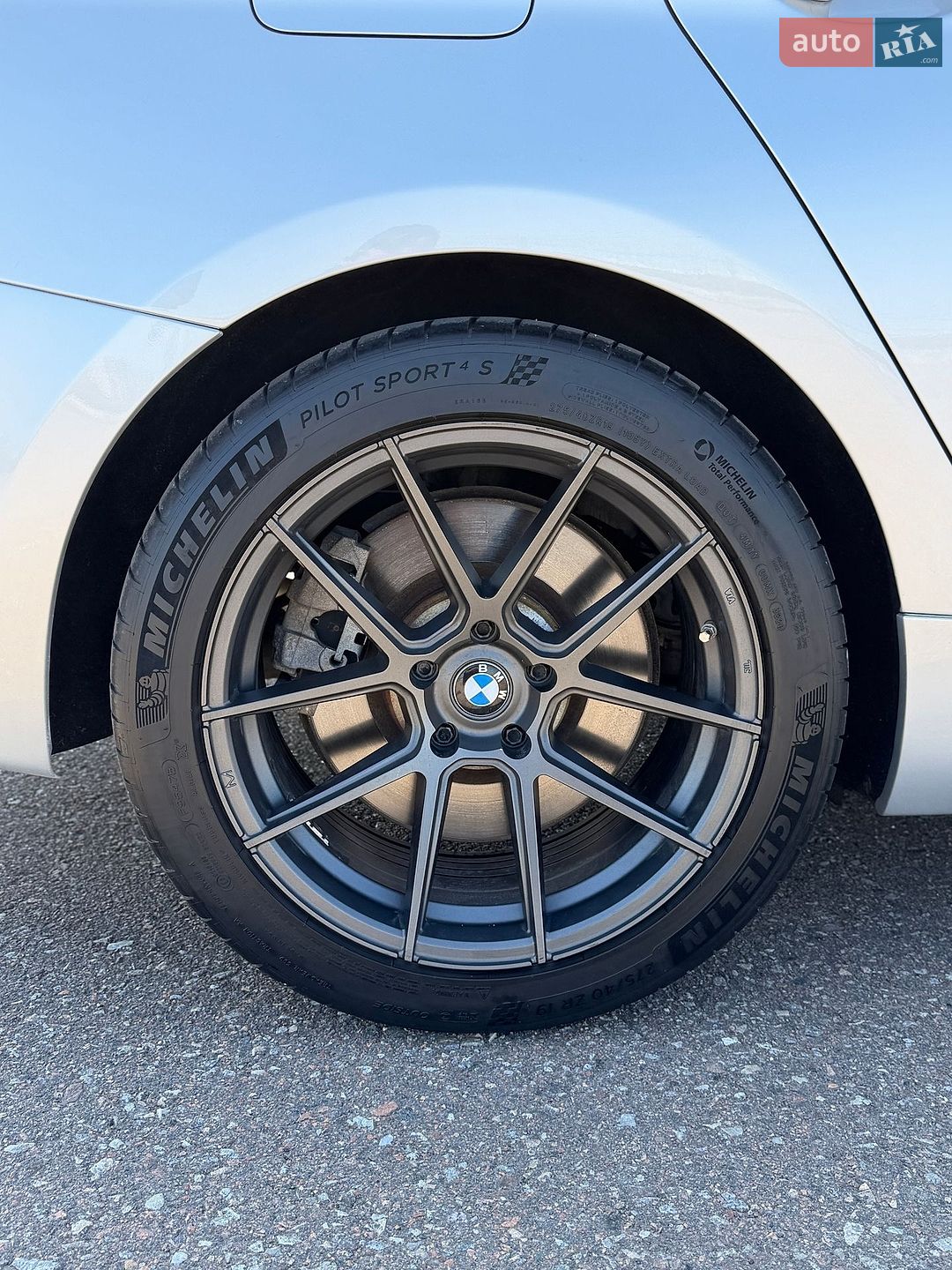 BMW 5 Series GT 2016 VIN WBA5M0C55GD085242 фото оголошення 14 з 45