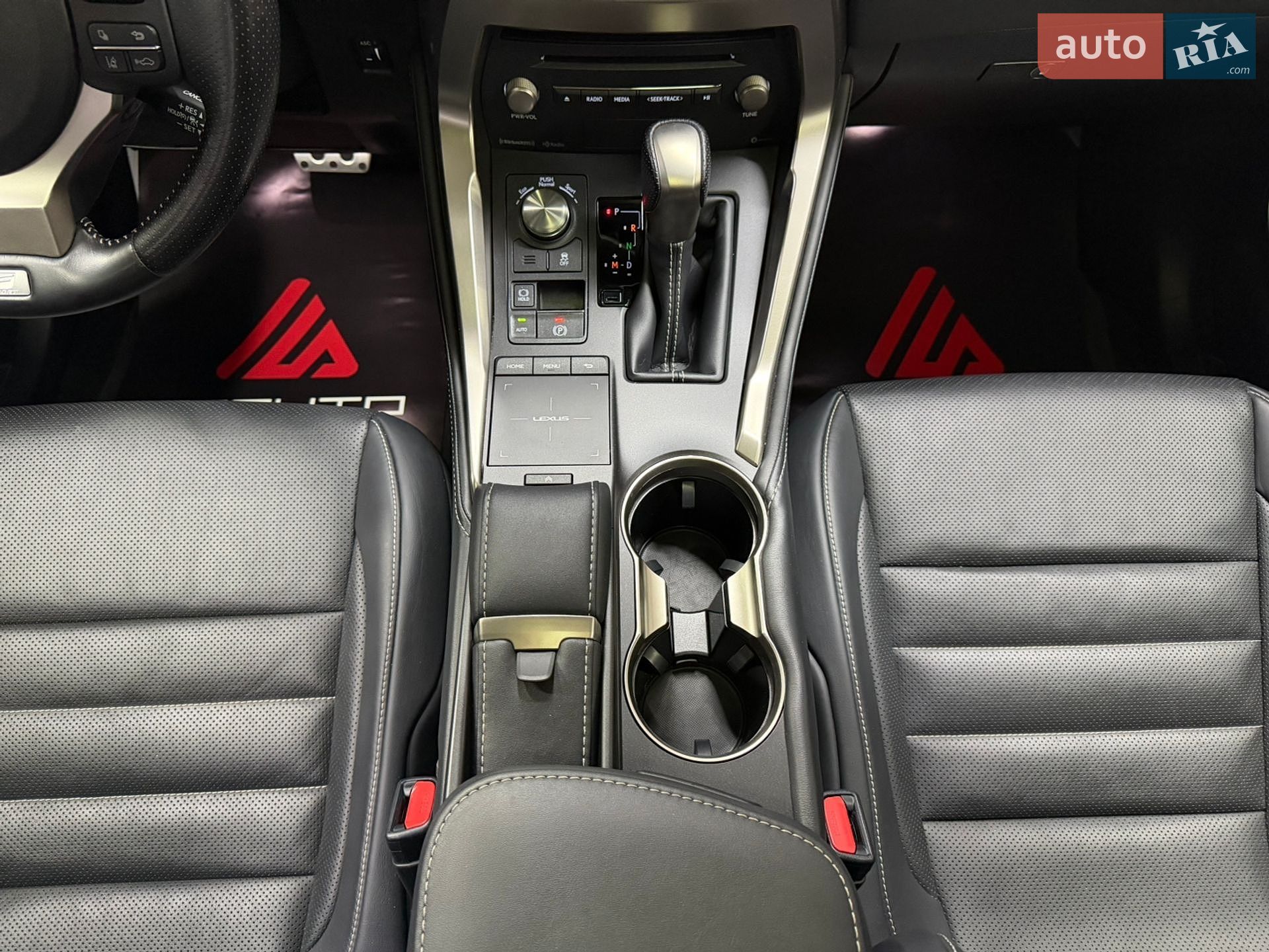 Lexus NX 2021 VIN JTJSARBZ2M2190669 фото оголошення 30 з 31