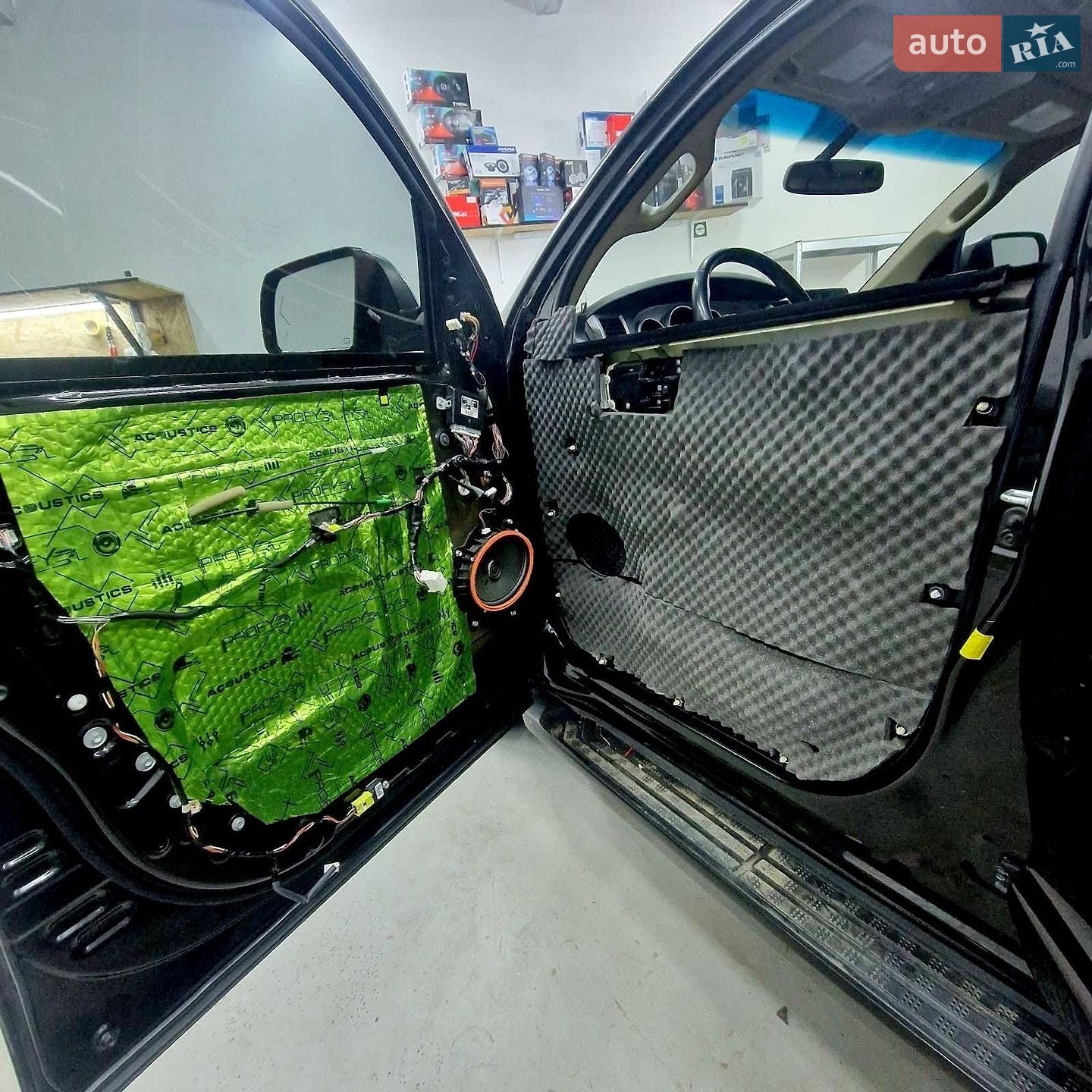 Toyota Sequoia 2016 VIN 5TDJY5G11GS144804 фото оголошення 38 з 92