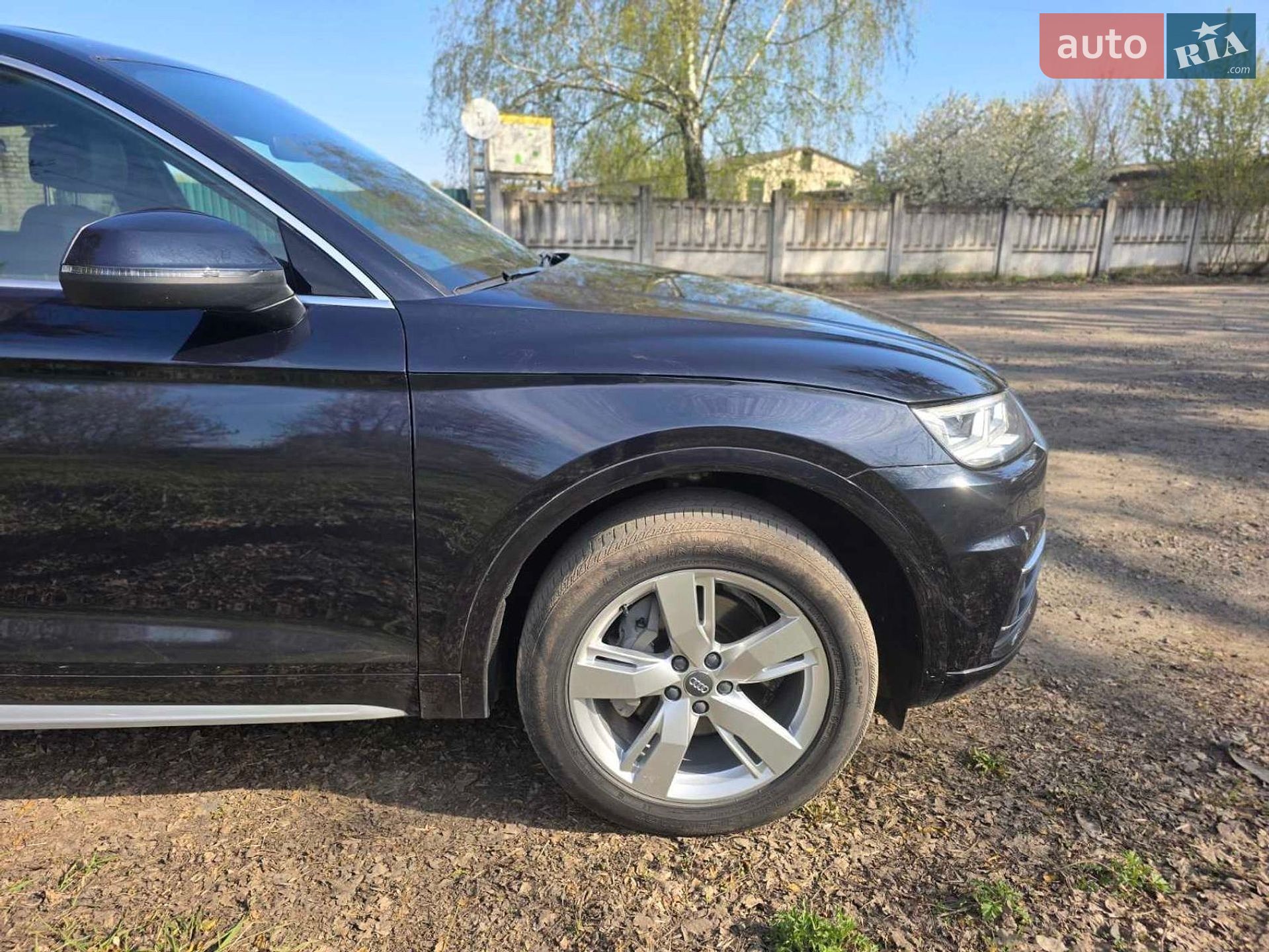 Audi Q5 2019 VIN WA1BNAFY6K2049623 фото оголошення 23 з 26