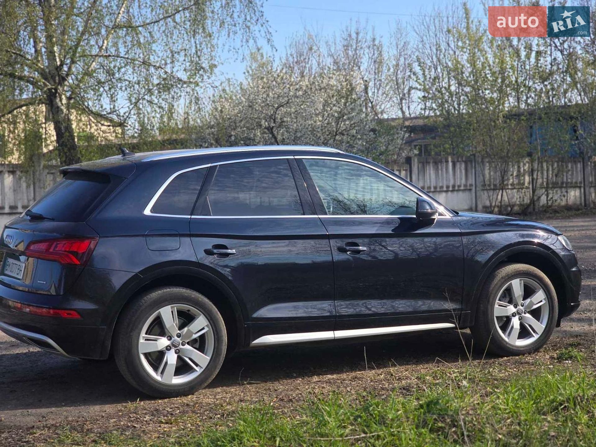 Audi Q5 2019 VIN WA1BNAFY6K2049623 фото оголошення 25 з 26