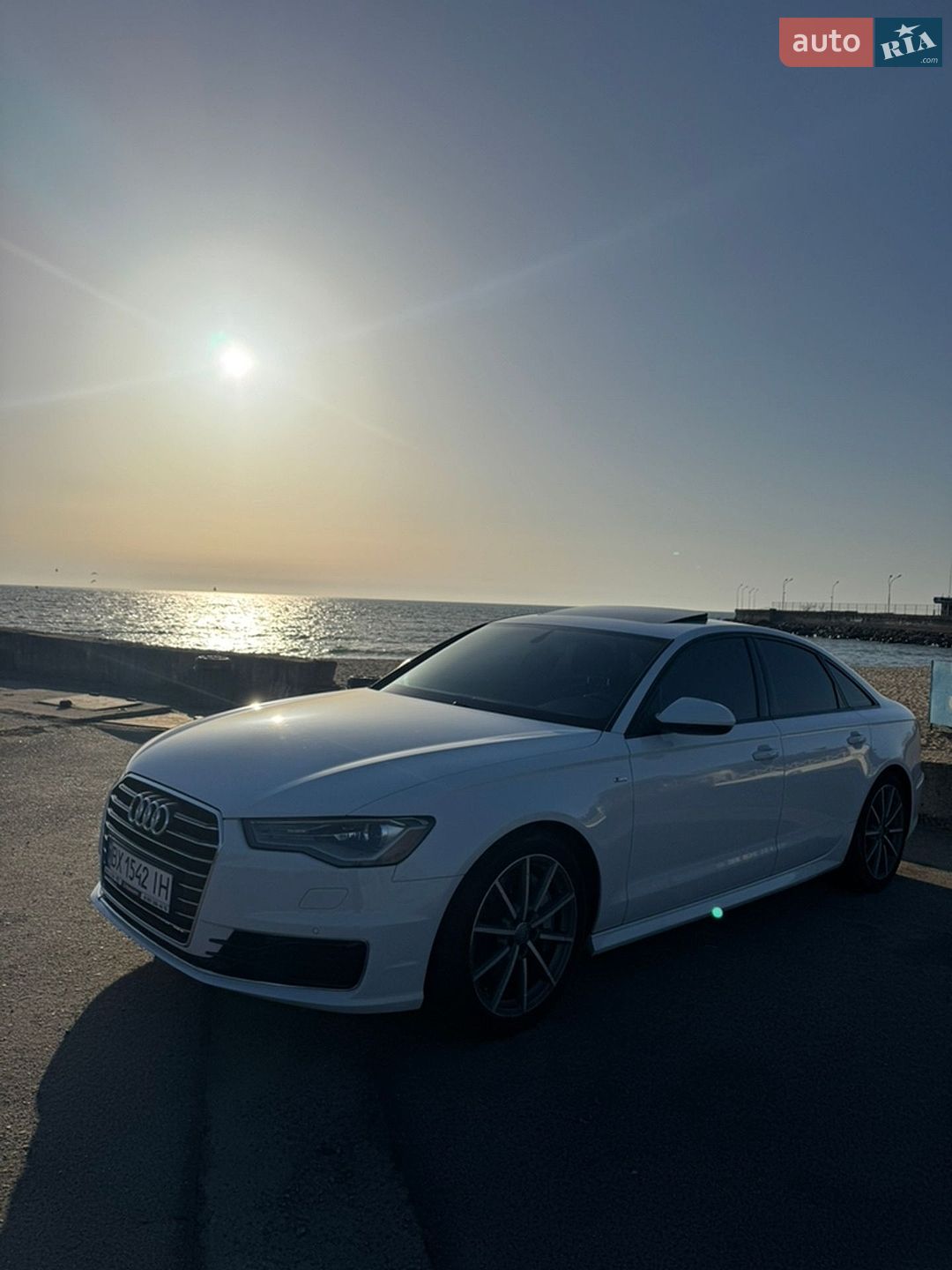 Audi A6 2016 VIN WAUG8AFC7HN050422 фото оголошення 4 з 19