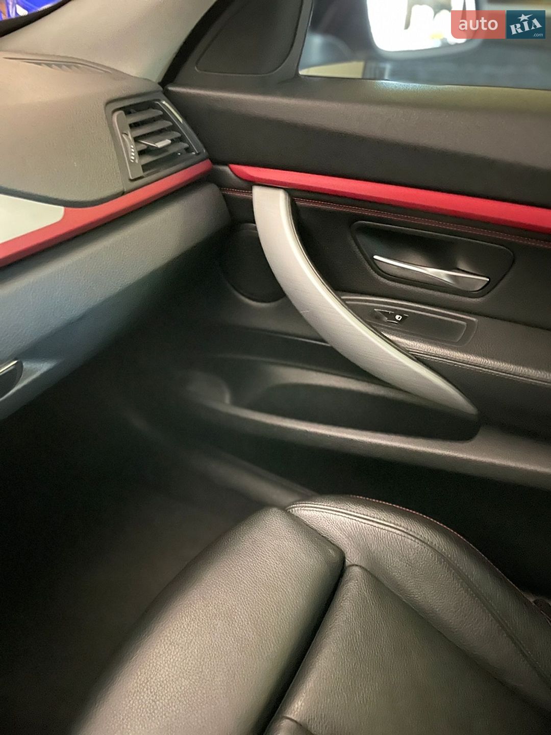 BMW 3 Series GT 2013 VIN WBA3X51060D158868 фото оголошення 11 з 38