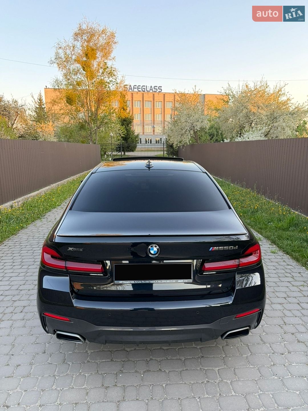 BMW 5 Series 2018 VIN WBAJD71060BM20203 фото оголошення 20 з 74