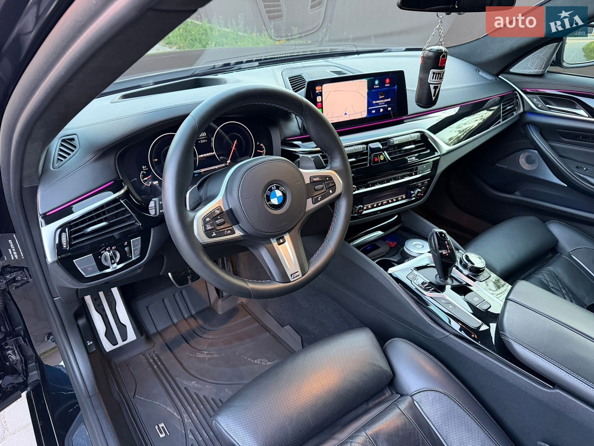 BMW 5 Series 2018 VIN WBAJD71060BM20203 фото оголошення 32 з 74