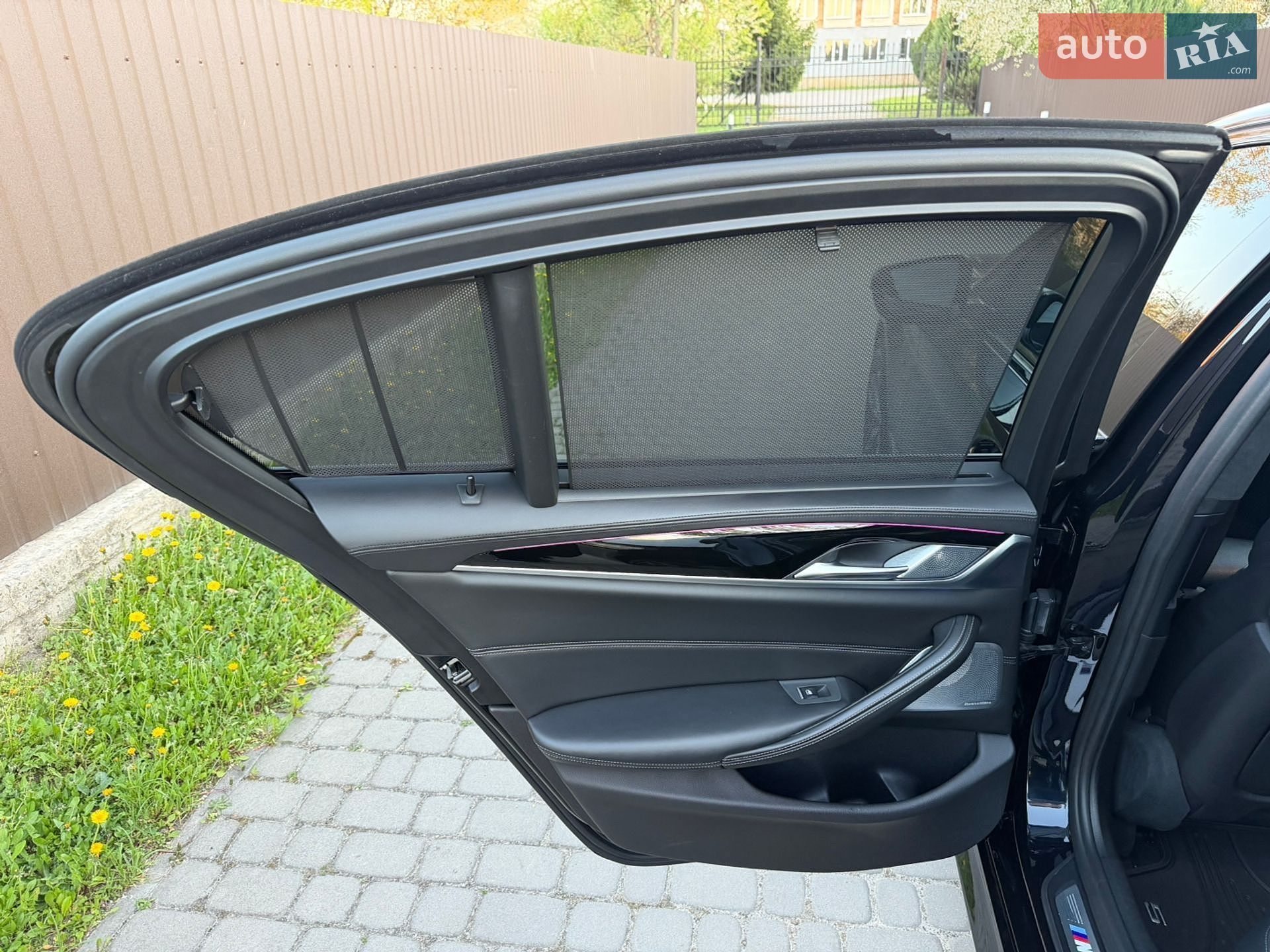 BMW 5 Series 2018 VIN WBAJD71060BM20203 фото оголошення 35 з 74