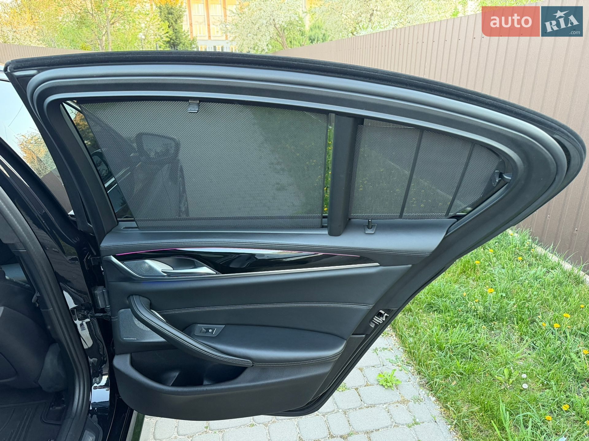BMW 5 Series 2018 VIN WBAJD71060BM20203 фото оголошення 40 з 74