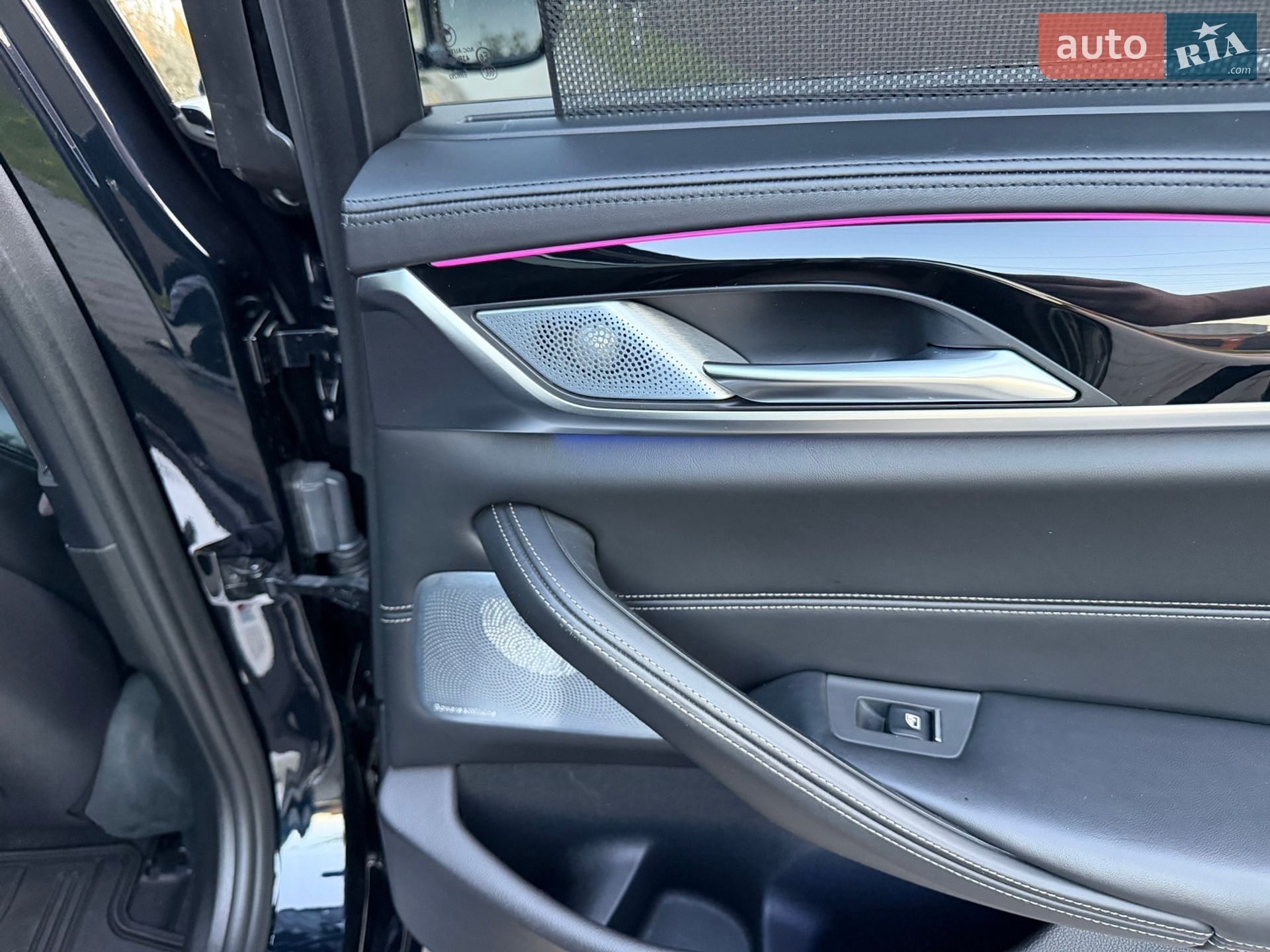 BMW 5 Series 2018 VIN WBAJD71060BM20203 фото оголошення 43 з 74