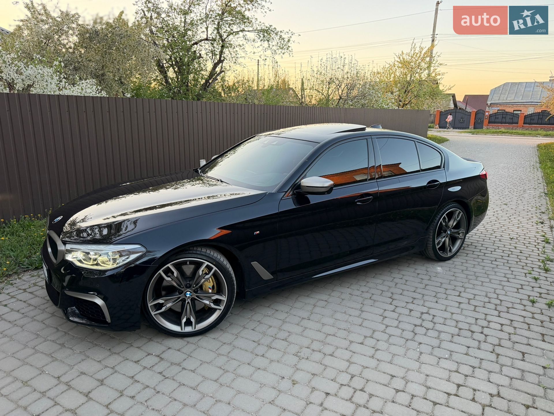 BMW 5 Series 2018 VIN WBAJD71060BM20203 фото оголошення 63 з 74
