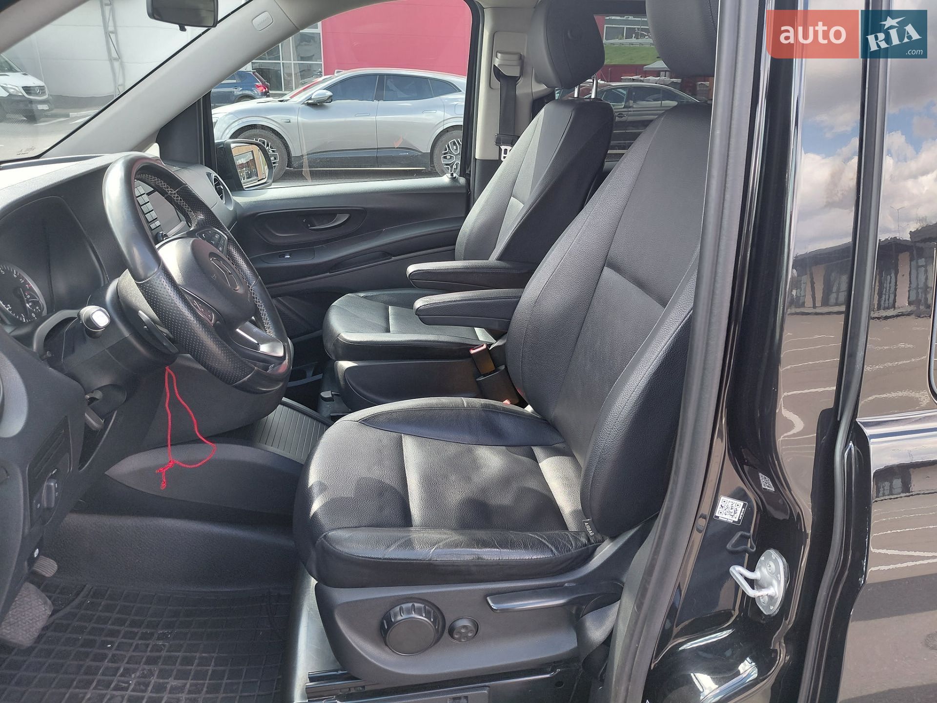 Mercedes-Benz Metris 2019 VIN WD4PG2EE3K3595007 фото оголошення 36 з 50