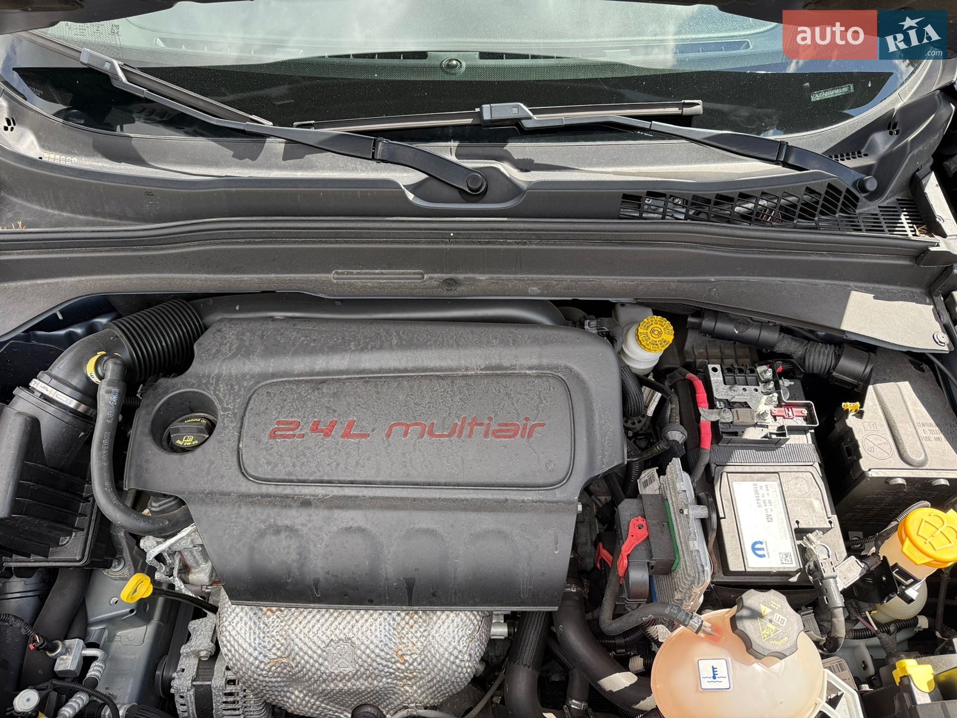 Jeep Renegade 2021 VIN ZACNJDAB5MPM69768 фото оголошення 36 з 36