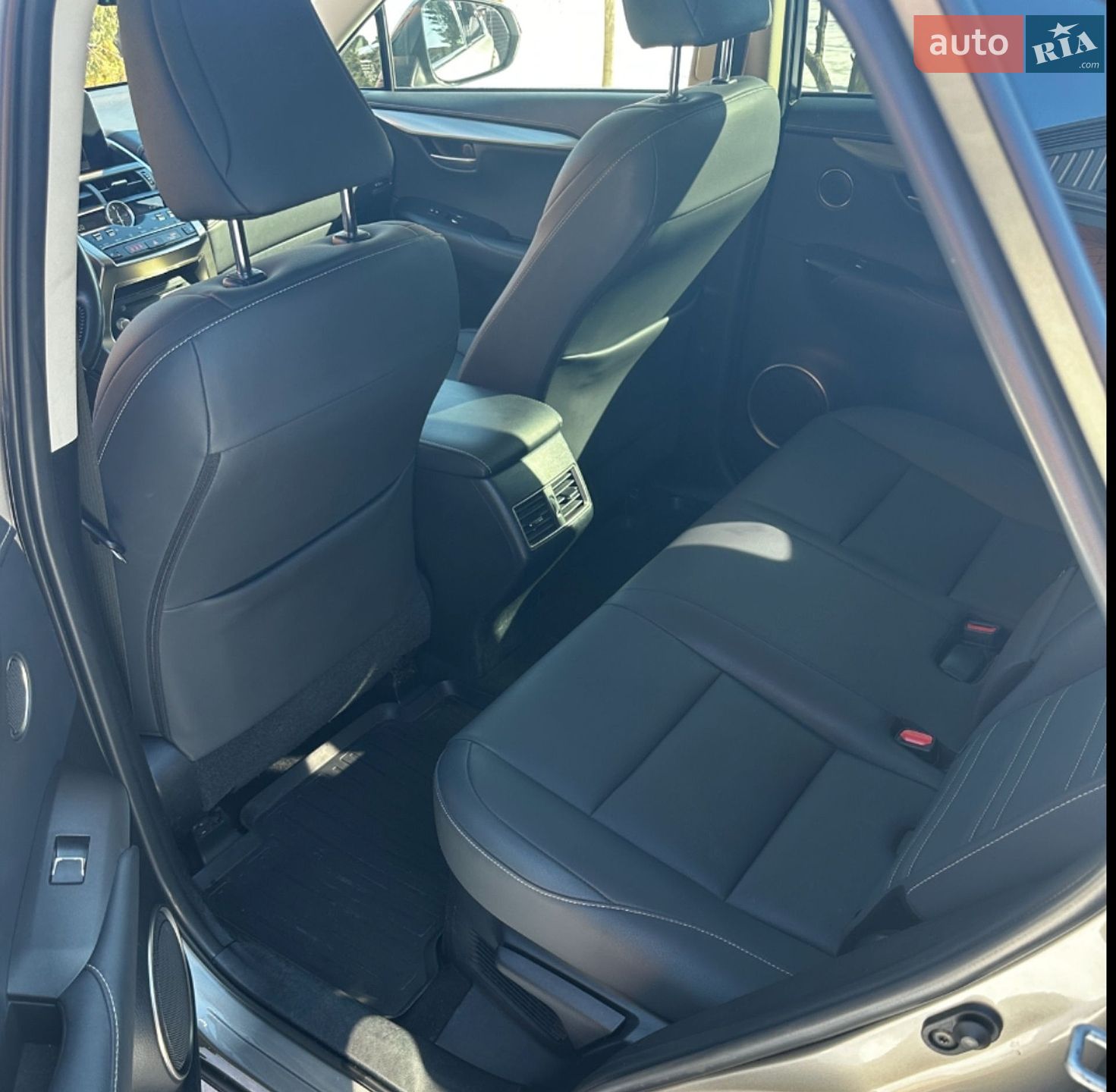Lexus NX 2021 VIN JTJBERBZ002078693 фото оголошення 10 з 21