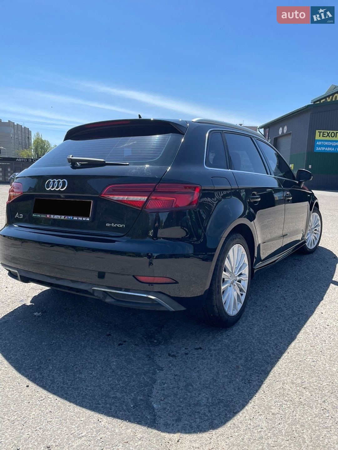 Audi A3 2016 VIN WAUTPBFF8HA043990 фото оголошення 9 з 32